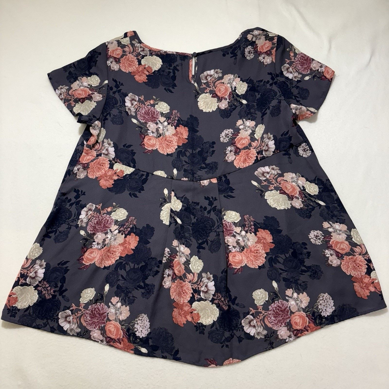 Other Torrid 0 Large Short Sleeve Blouse Purple Pink Floral Top Size L / US 10 / IT 46 - 10 Thumbnail