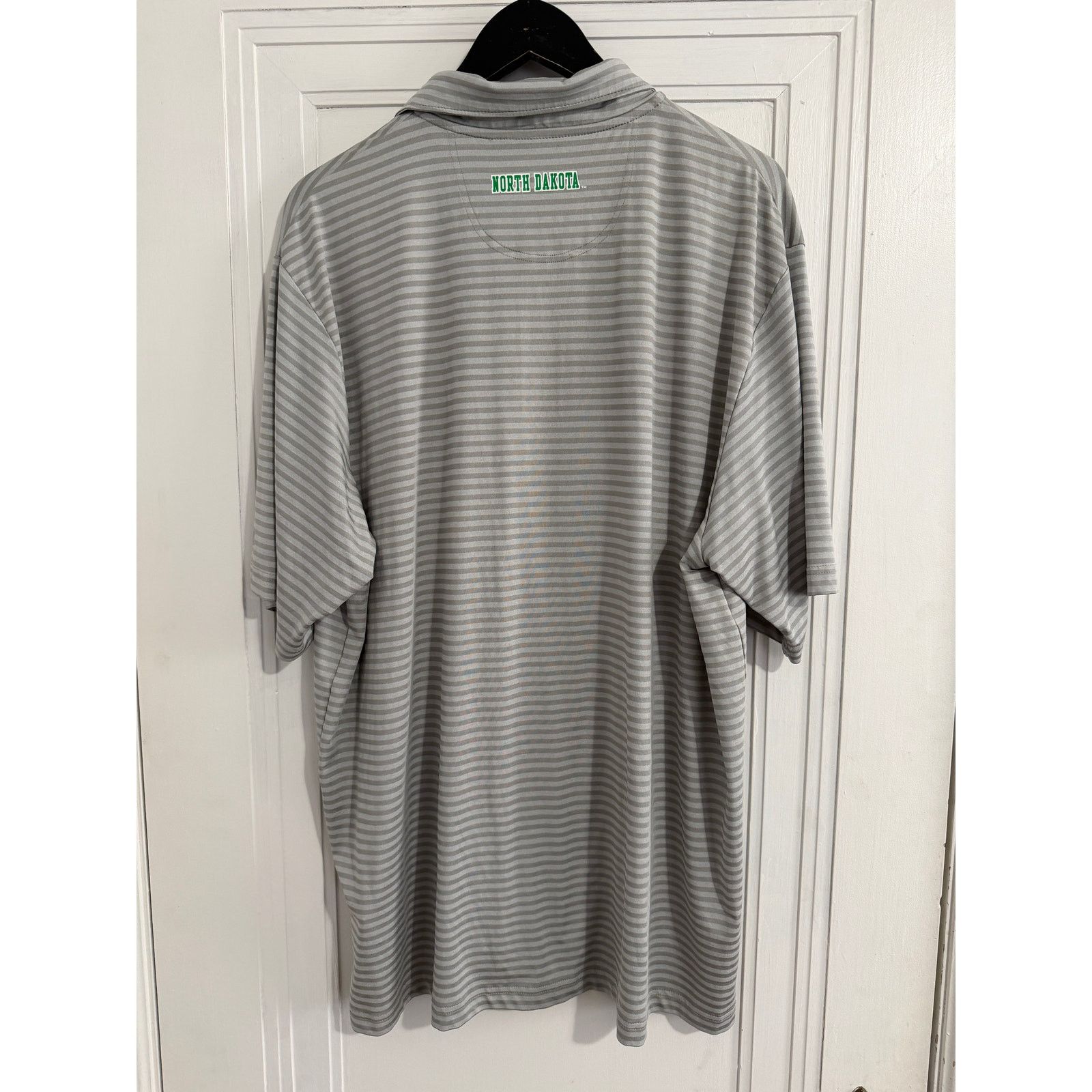 Champion University of North Dakota Fighting Hawks Gray Polo Size XL Size US XL / EU 56 / 4 - 6 Thumbnail