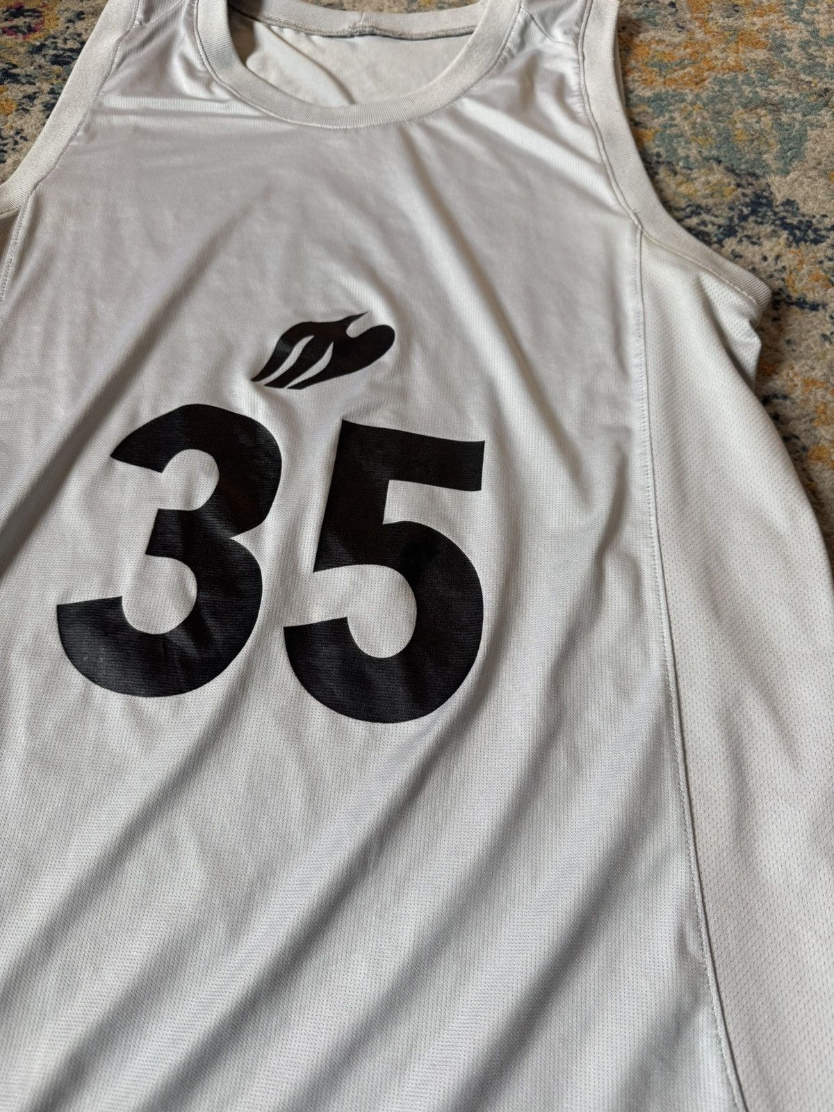 Yeezy YZY DONDA DOVES PLAYER EXCLUSIVE BASKETBALL JERSEY SAMPLE Size US L / EU 52-54 / 3 - 2 Thumbnail