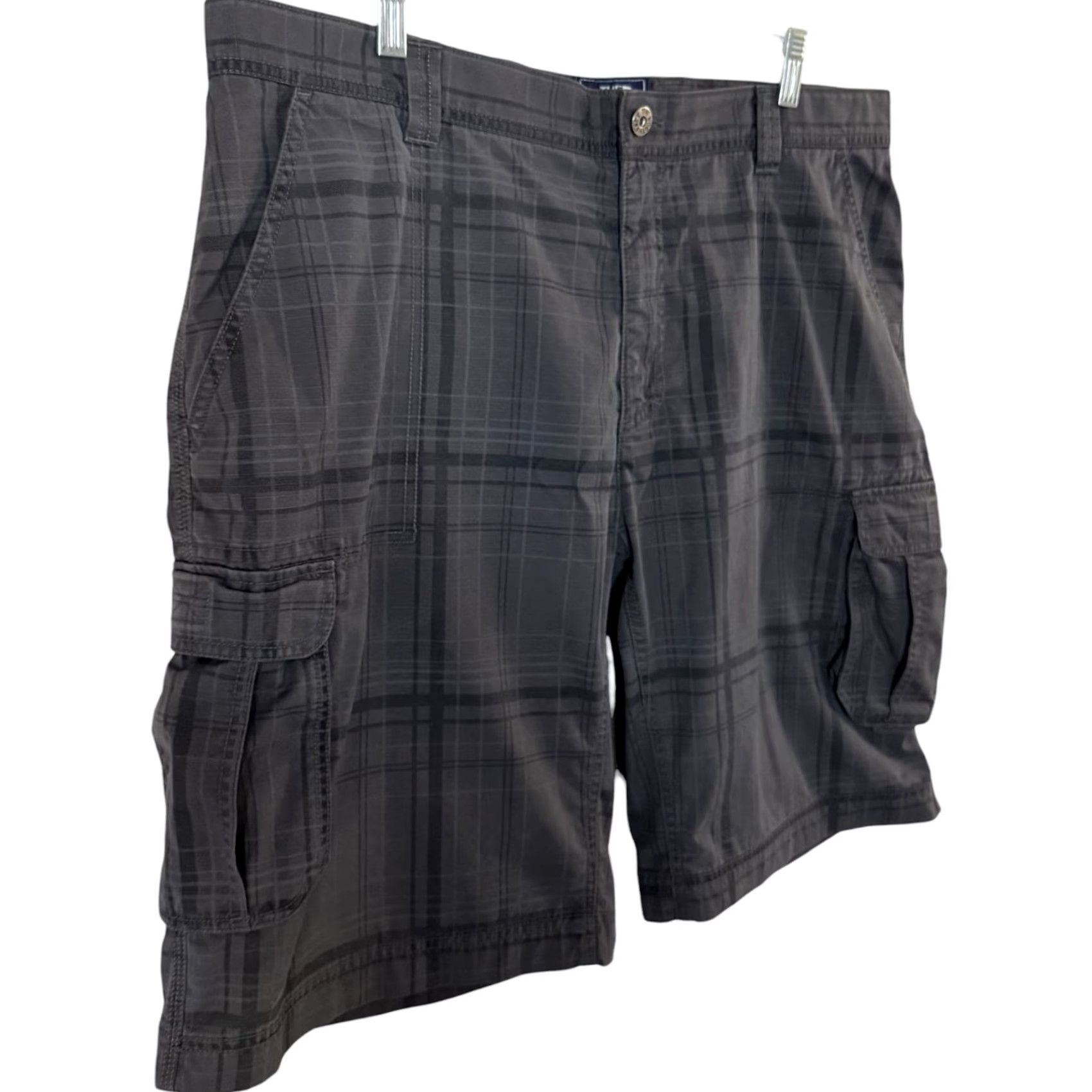The North Face The North Face Relaxed-Fit Plaid Cargo Shorts Gray Men Size 40 Hiking Outdoors Casual Travel Summer Spring Fall 6-Pockets Cargo Pocket Easy Care Mens Size US 40 / EU 56 - 3 Thumbnail