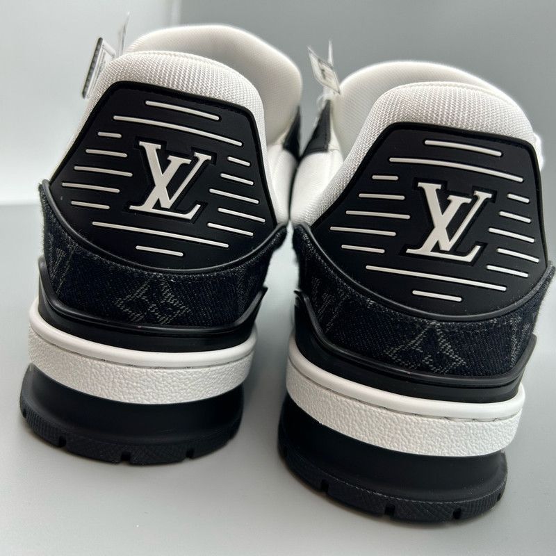 Louis Vuitton Louis Vuitton Sports Low Top Sneakers for Men and Women -25 Size US 8.5 / EU 41-42 - 7 Thumbnail