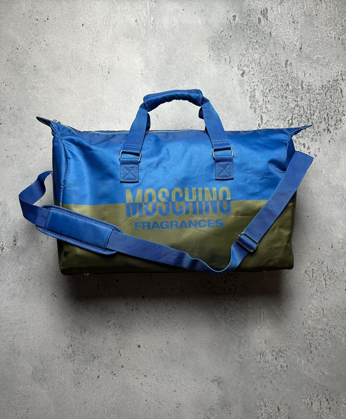 Moschino Moschino Fragrances Travel Bag Sports Bag rare lux Item Size ONE SIZE - 2 Thumbnail