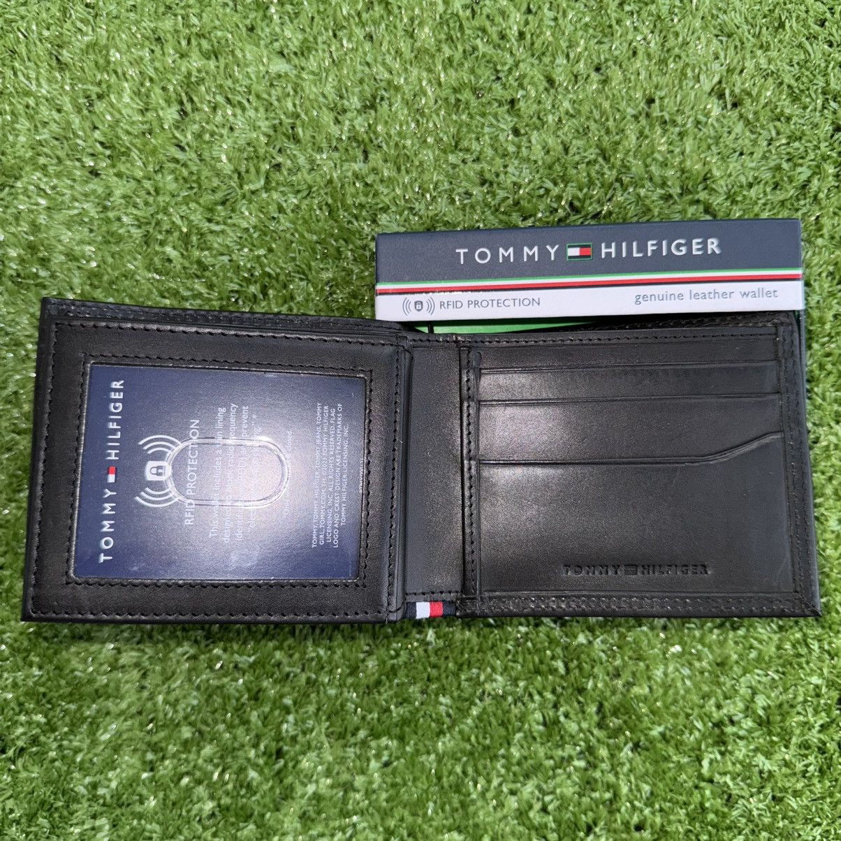 Tommy Hilfiger × Vintage Tommy Hilfiger Black Genuine Leather Bi-Fold Wallet Size ONE SIZE - 4 Thumbnail