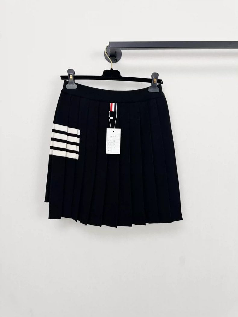 Thom Browne Thom Browne Wool knitted skirt Size 25" / US 0 / IT 36 - 4 Thumbnail