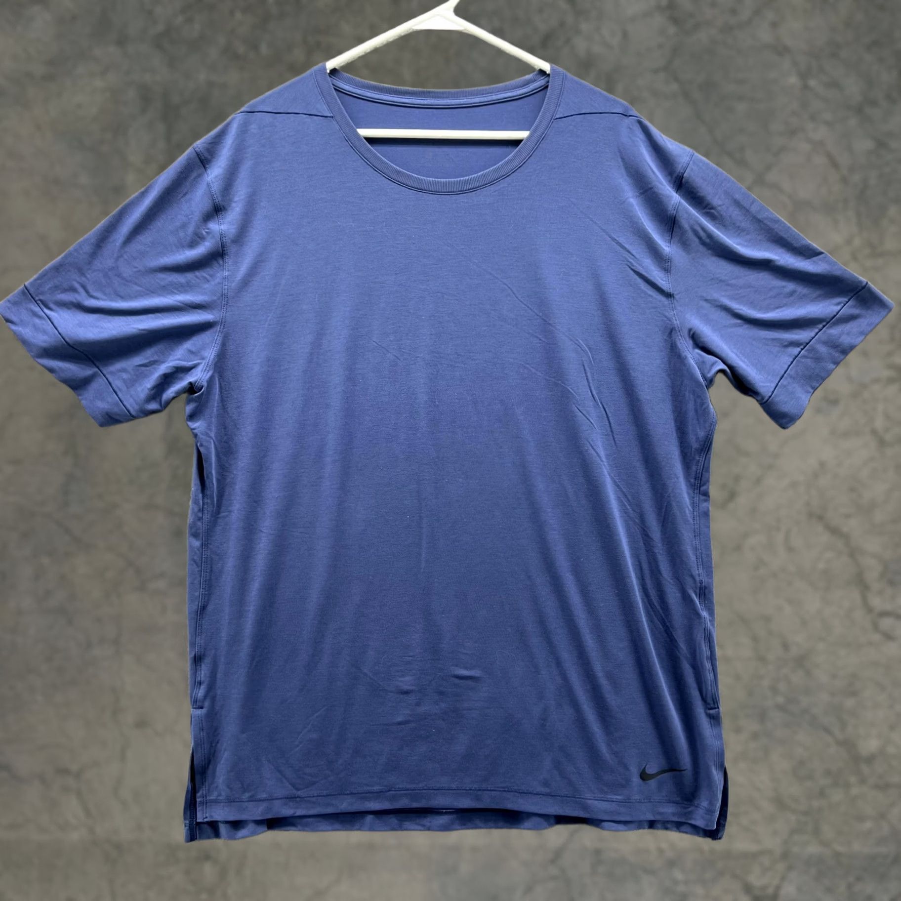 Nike Nike Shirt Men 2XL Adult Blue Navy Dri-Fit Crewneck Polyester Nike T-Shirt Reg Size US XXL / EU 58 / 5 - 1 Thumbnail