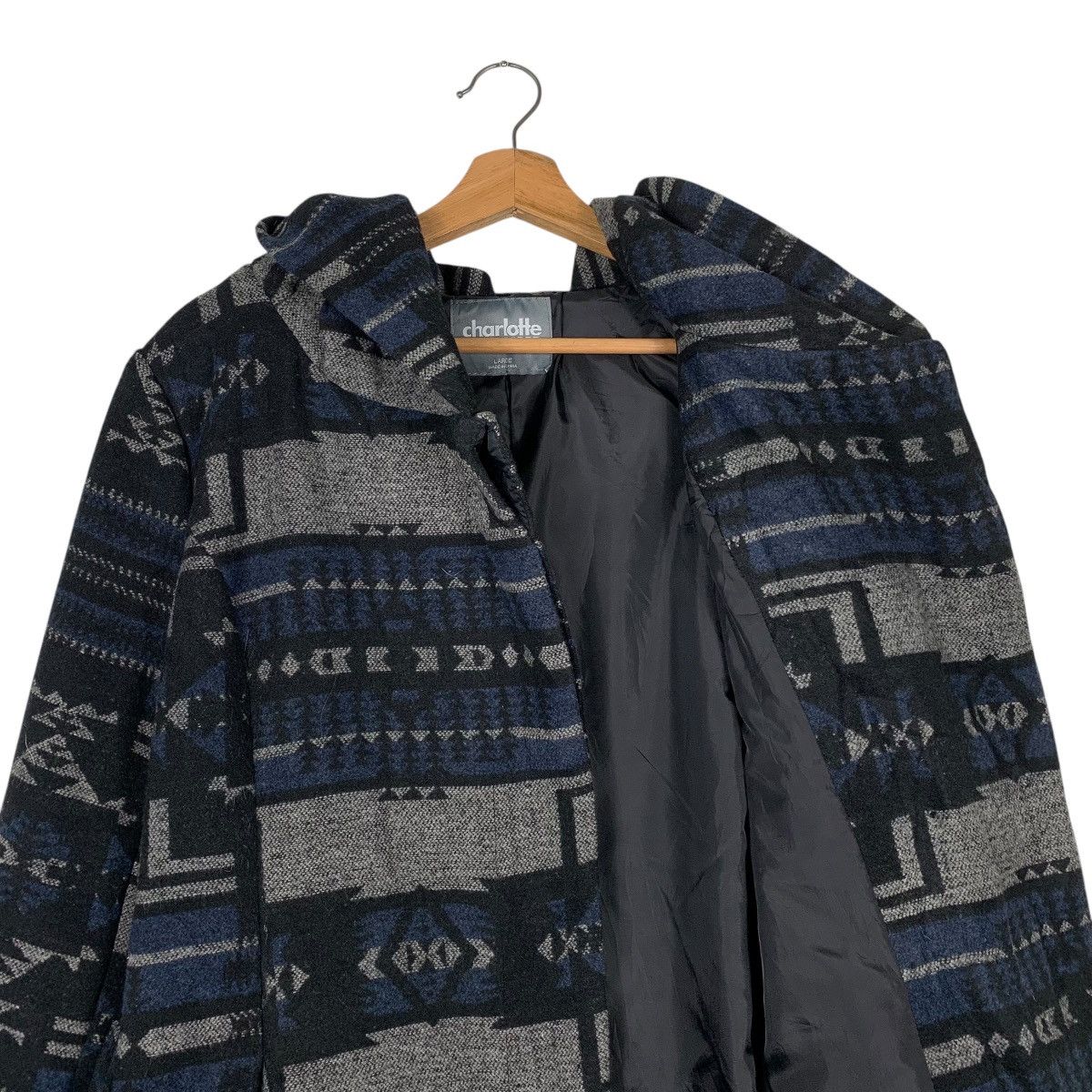Japanese Brand Japanese Brand Charlotte Russe Aztech Hooded Jacket Size L / US 10 / IT 46 - 11 Thumbnail