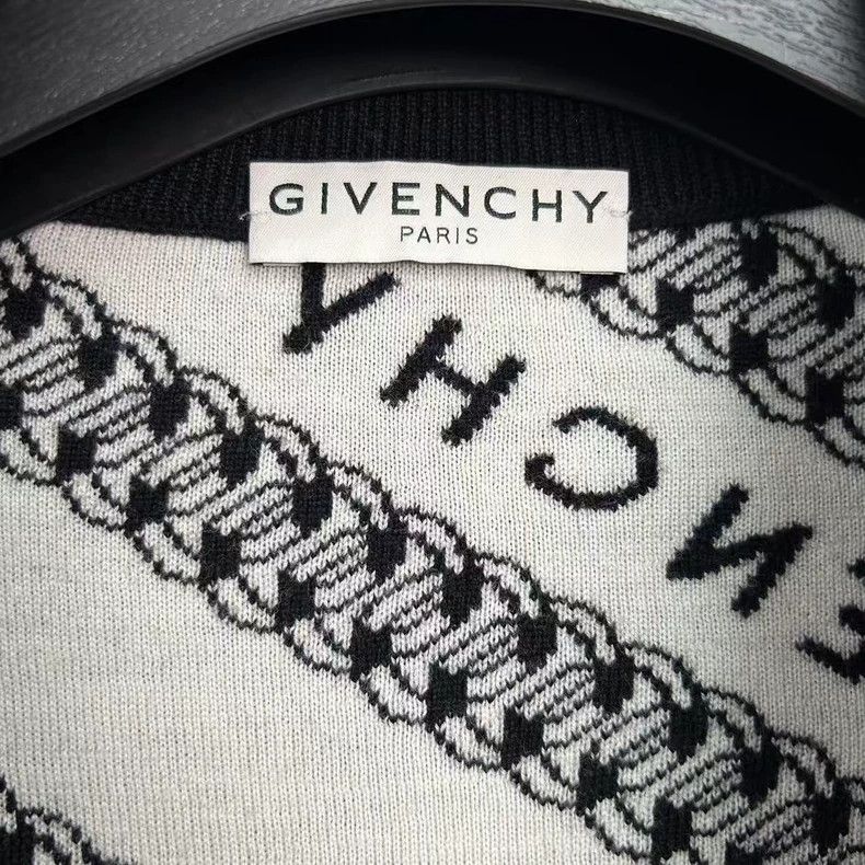 Givenchy Givenchy Black and White Full Print Bulletproof Sweater Size US S / EU 44-46 / 1 - 3 Thumbnail