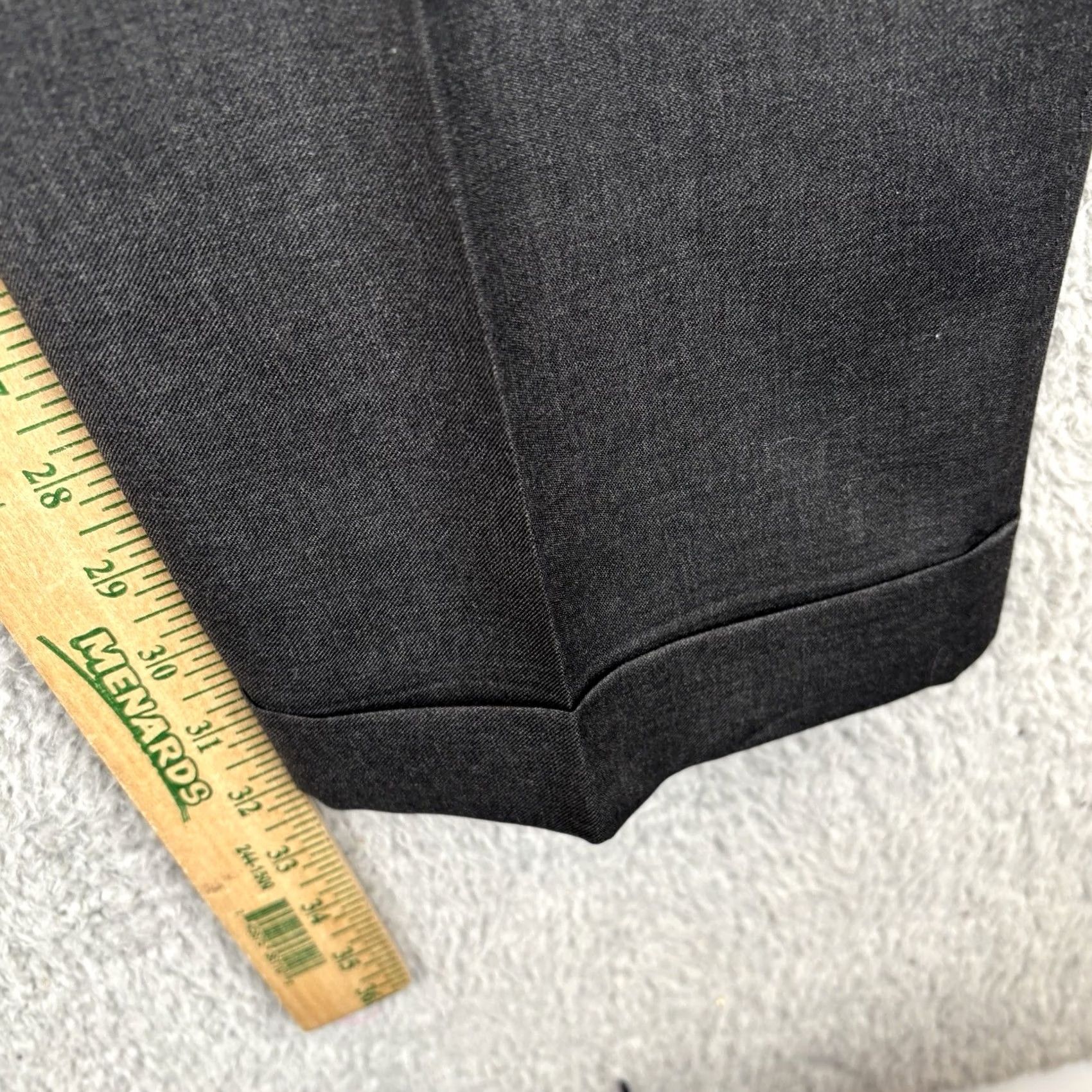 Canali Canali Dress Pants Mens 42x32 Charcoal Gray Pleated Front Cuffed Hem 100% Wool Dress Pants Mens 42 Gray Wool Classic Slim? Size US 42 / EU 58 - 6 Thumbnail