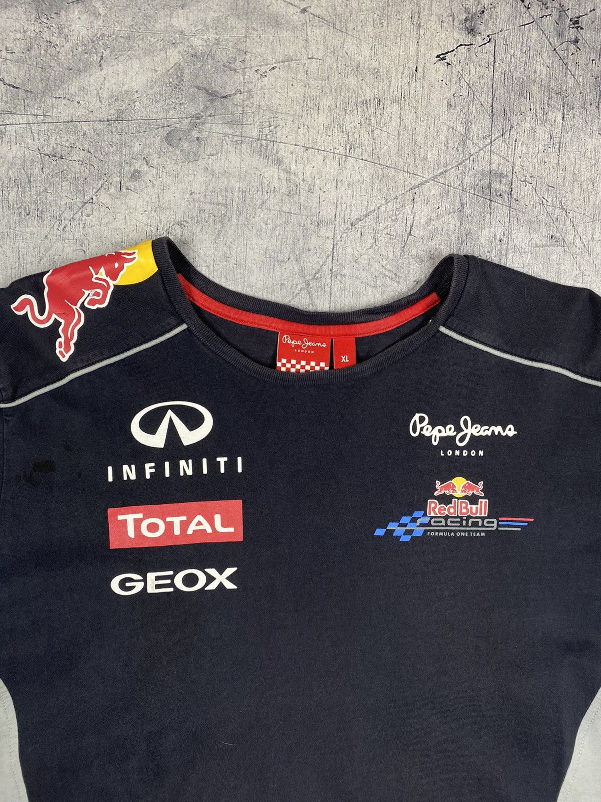 Pepe Jeans × Red Bull Pepe Jeans Red Bull Racing Infinity Pirelli Tee T Shirt Size US XL / EU 56 / 4 - 12 Thumbnail