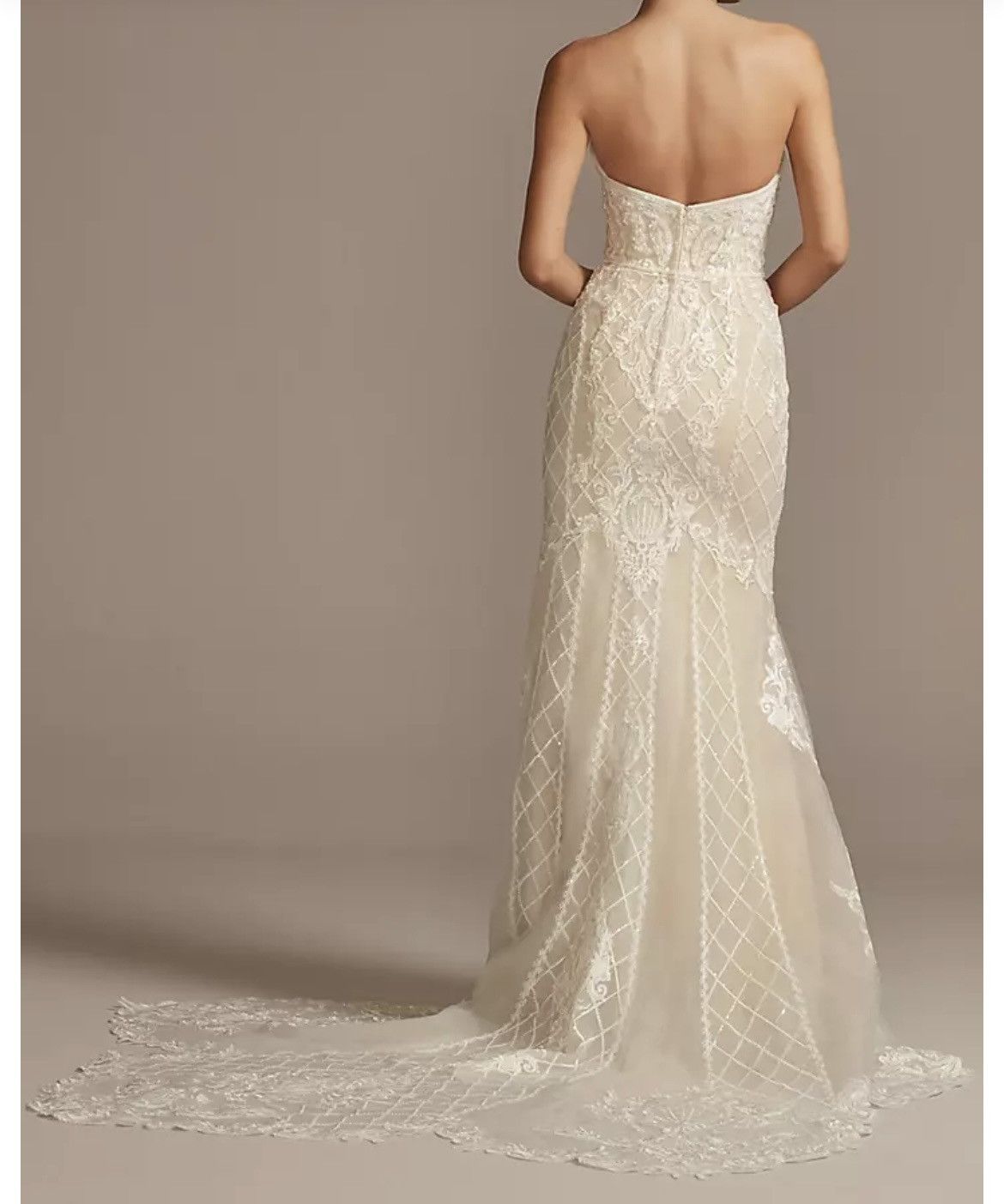 chinese dress ladies CATALINA / Sparkling Plain Wedding Dress with Sexy Plunge Neckline