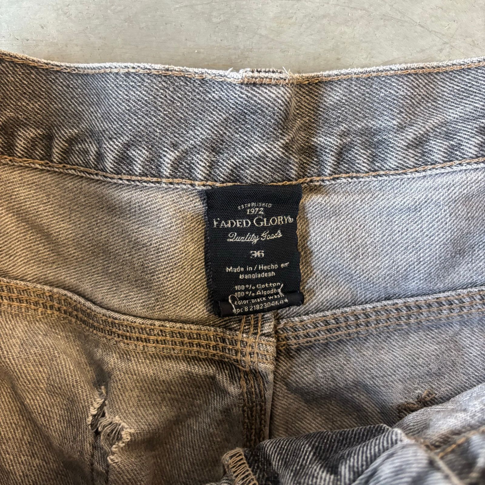 Vintage Vintage grey faded distressed carpenter jean shorts Size US 36 / EU 52 - 5 Thumbnail