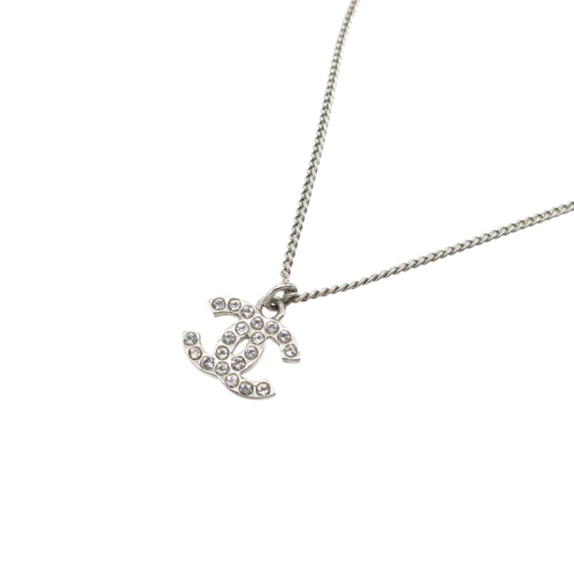 Chanel Excellent condition Chanel Coco Mark C12V necklace with metal rhinestones and silver accents, item number 0548CHANEL Size ONE SIZE - 1 Thumbnail