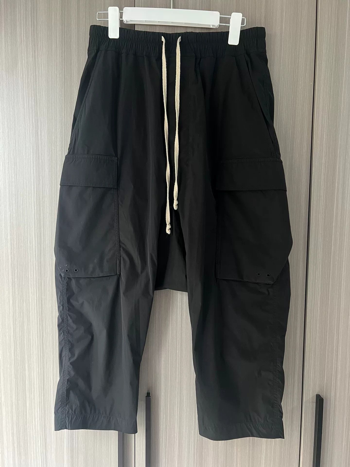 Rick Owens Anthem Cargo Cropped Pants | Grailed