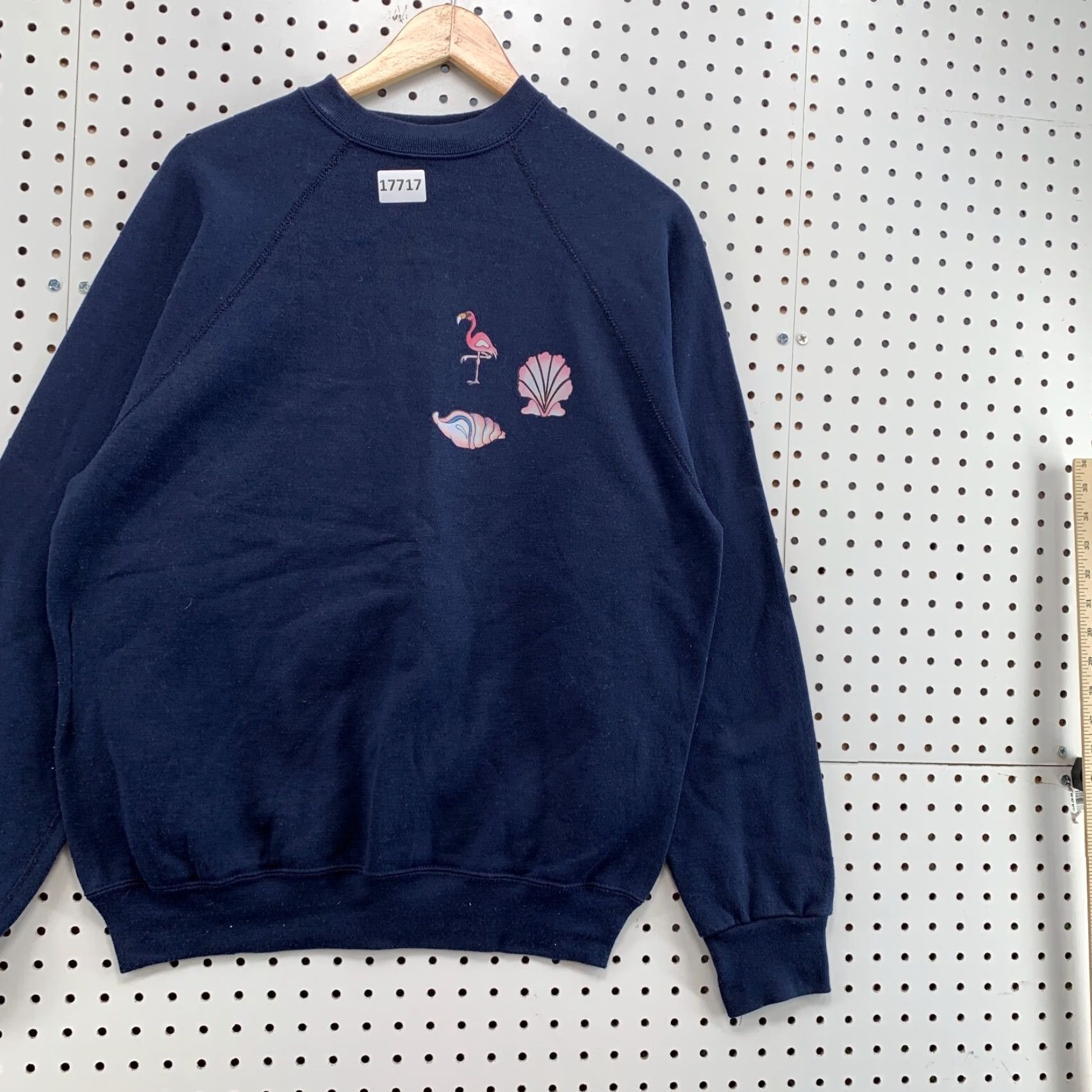 Tultex VINTAGE Tultex Sweatshirt Male L Crewneck Navy Blue Flamingo Sea Shells Beach Pattern Pullover 90s Mens Large Size US L / EU 52-54 / 3 - 4 Thumbnail