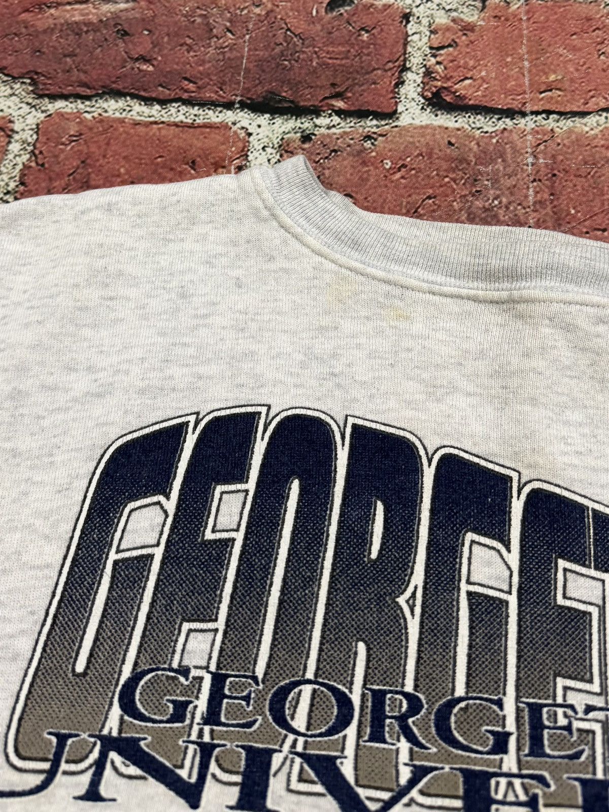 NCAA Vintage Georgetown Hoyas Sweatshirt Crewneck 90s Boxy 1993 Size US L / EU 52-54 / 3 - 9 Thumbnail
