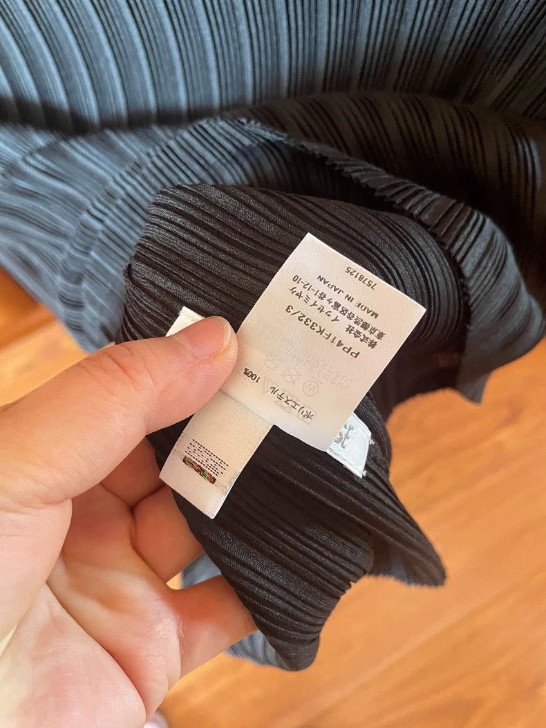 Issey Miyake issey miyake size:3 Black pleated coat 2506-Nextarrow Size XXS / US 00 / IT 34 - 4 Thumbnail