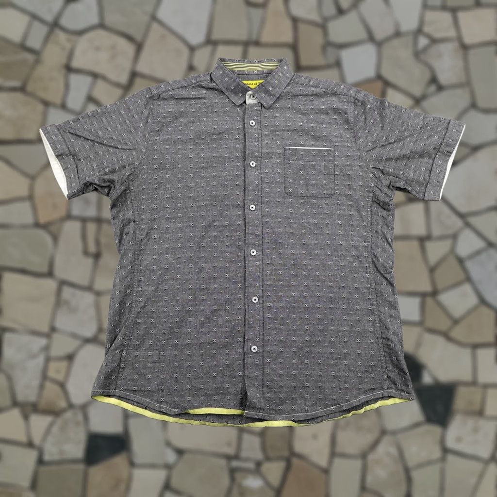 Vintage Descendant Of Thieves Shirt Mens XL Gray Chambray Geometric Limited Edition Casual Summer Casual Mens XL Gray Chambray Geometric Limited Edition Shirt Size US XL / EU 56 / 4 - 1 Thumbnail