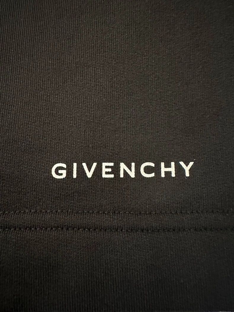 Other Givenchy Size3XL Black Casual Shorts Size US 30 / EU 46 - 3 Thumbnail