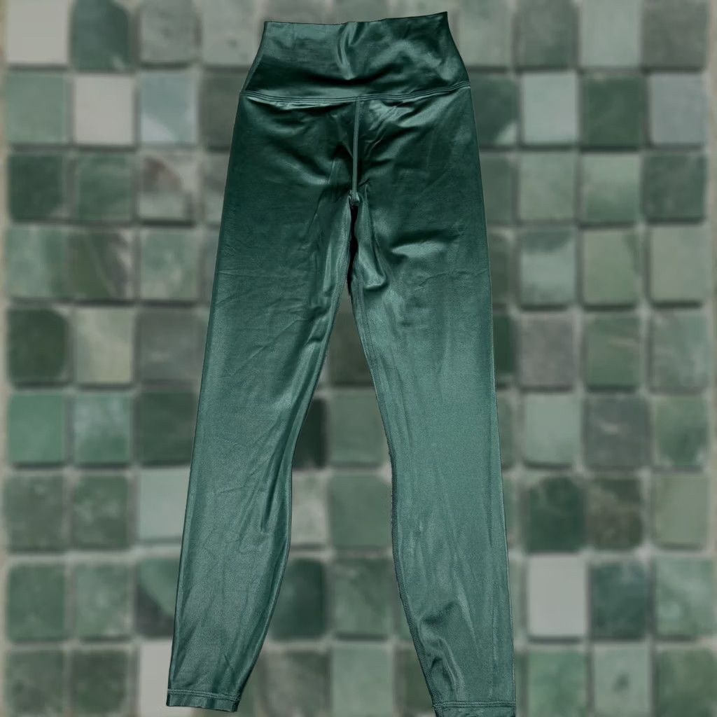 Spiritual Gangster Spiritual Gangster Leggings Womens Small Green High Rise Yoga Pants Activewear Hip High Rise Ankle Style XS-? Size 28" / US 6 / IT 42 - 1 Thumbnail