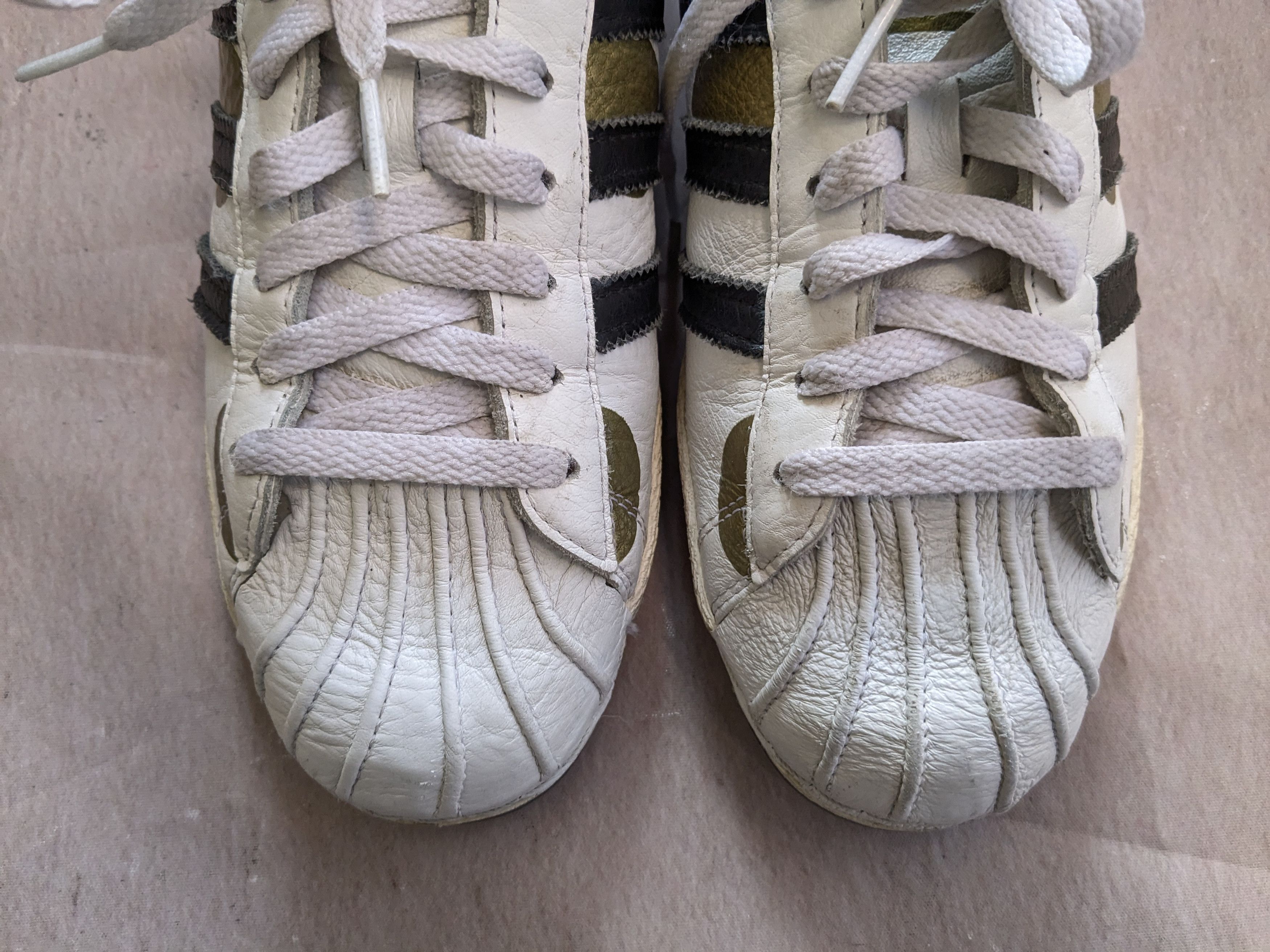 Adidas × Jeremy Scott adidas Jeremy Scott Superstar G61527 White Black 9 Gold Size US 9 / EU 42 - 5 Thumbnail