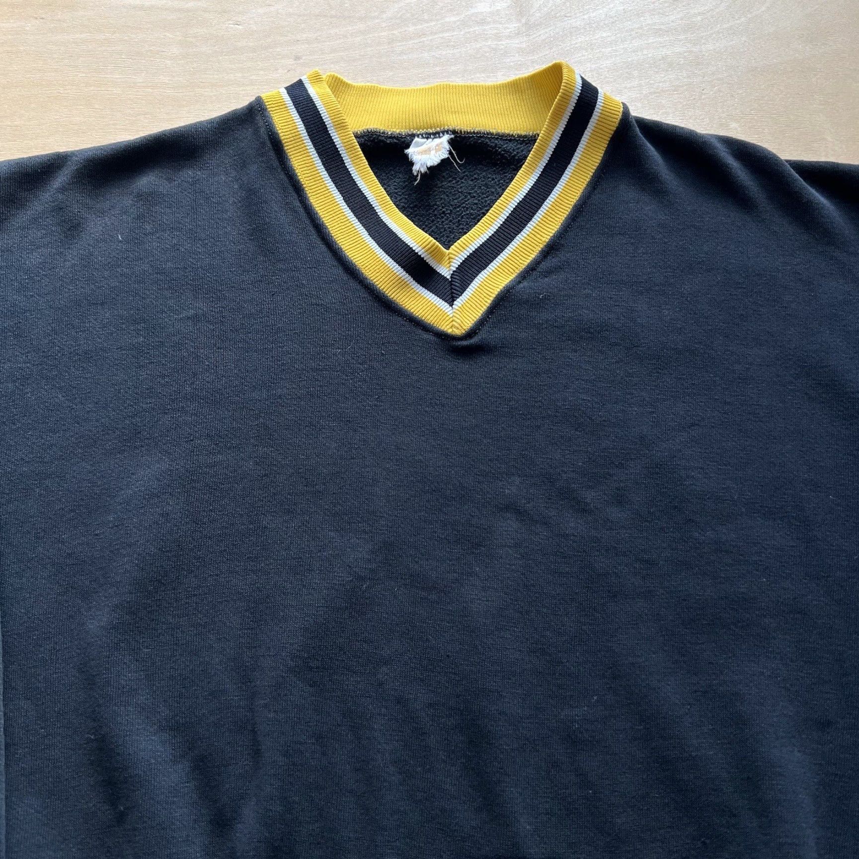 Russell Athletic VINTAGE Russell Athletic Sweatshirt Mens M Black 70s Fleece Pullover V-Neck #Logo Hip Hop Sports Classic Size US M / EU 48-50 / 2 - 3 Thumbnail