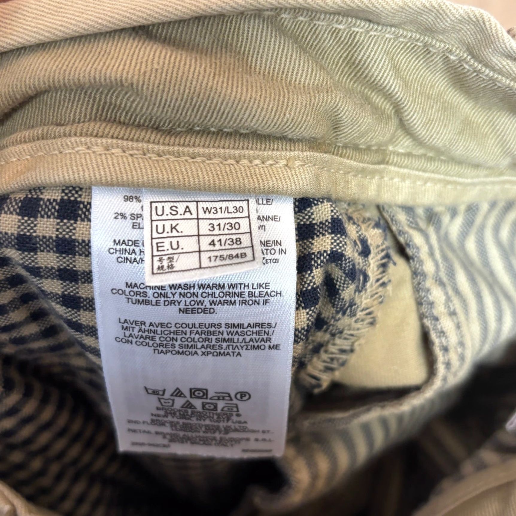 Brooks Brothers Brooks Brothers Khaki Chinos Pants Mens W31 L30 Cotton Blend Classic Fit Size US 31 - 7 Thumbnail