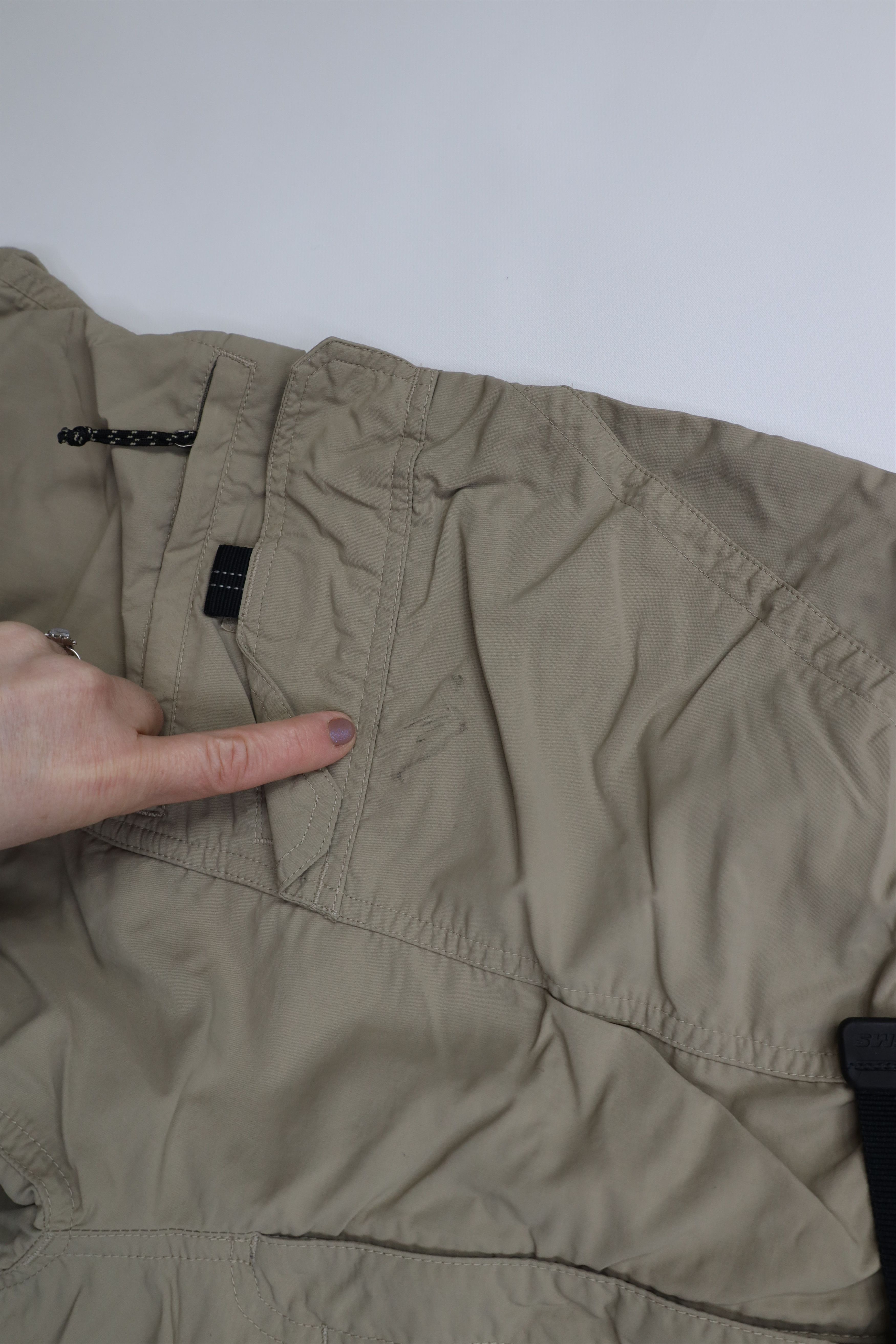 Vintage Vintage 90s Streetwear Above Knee Trekking Cargo Shorts Tan Size US 36 / EU 52 - 6 Thumbnail