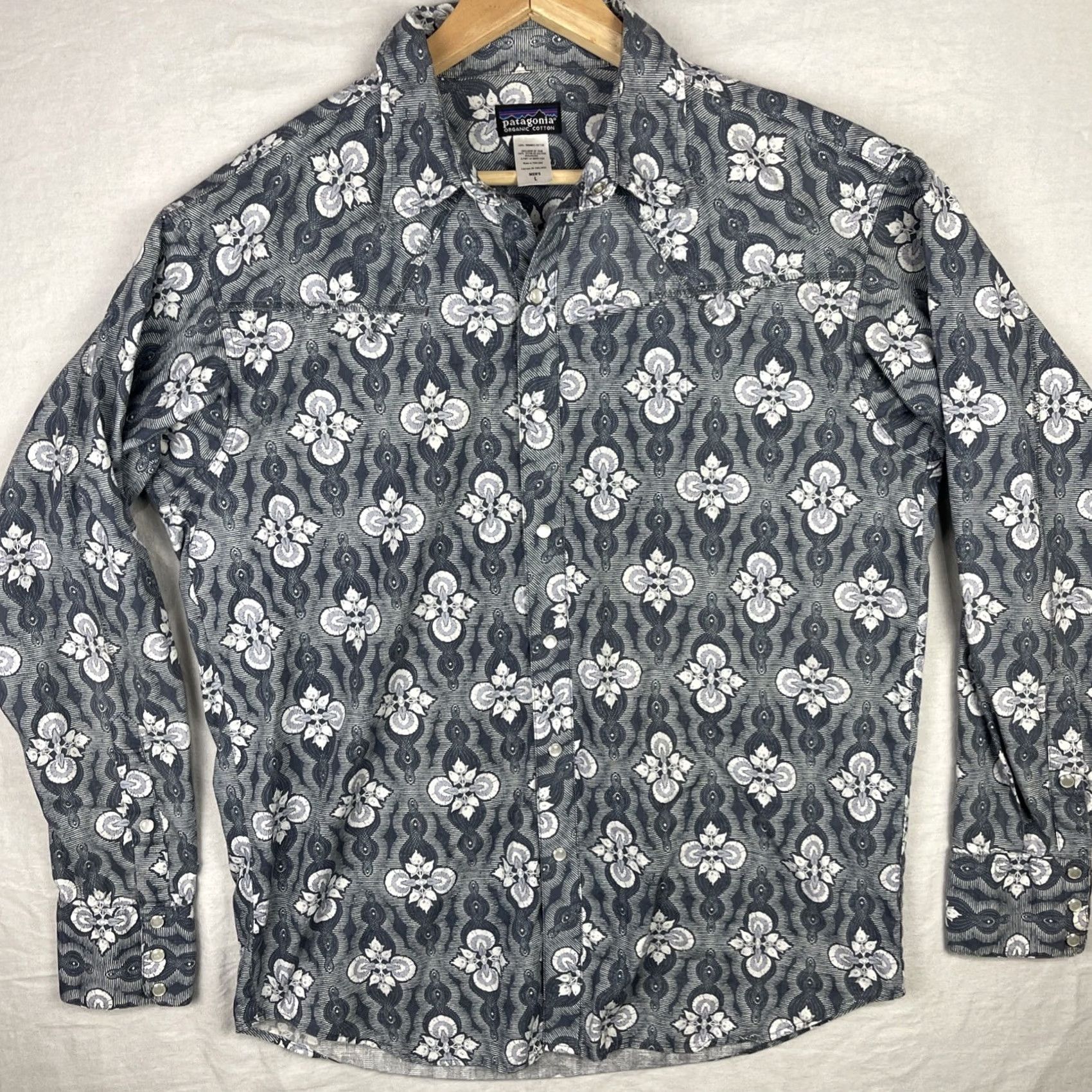 Patagonia VINTAGE Patagonia Rhythm Shirt Mens L Blue White Western Pearl Snap Cowboy Shirt Size US L / EU 52-54 / 3 - 2 Thumbnail