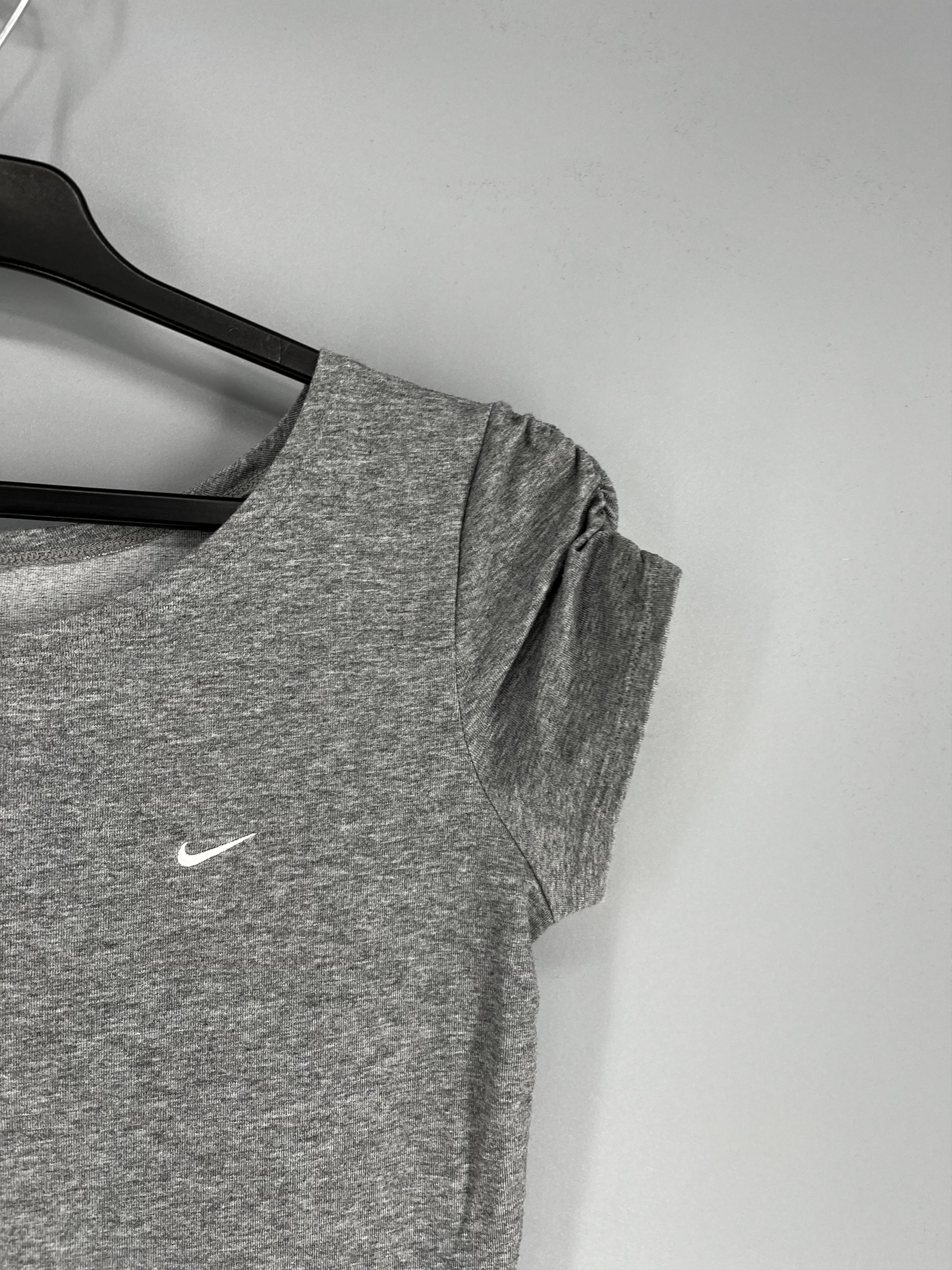 Nike Vintage 90s Nike Big Logo Faded T-shirt Streetwear Style Size M / US 6-8 / IT 42-44 - 6 Thumbnail