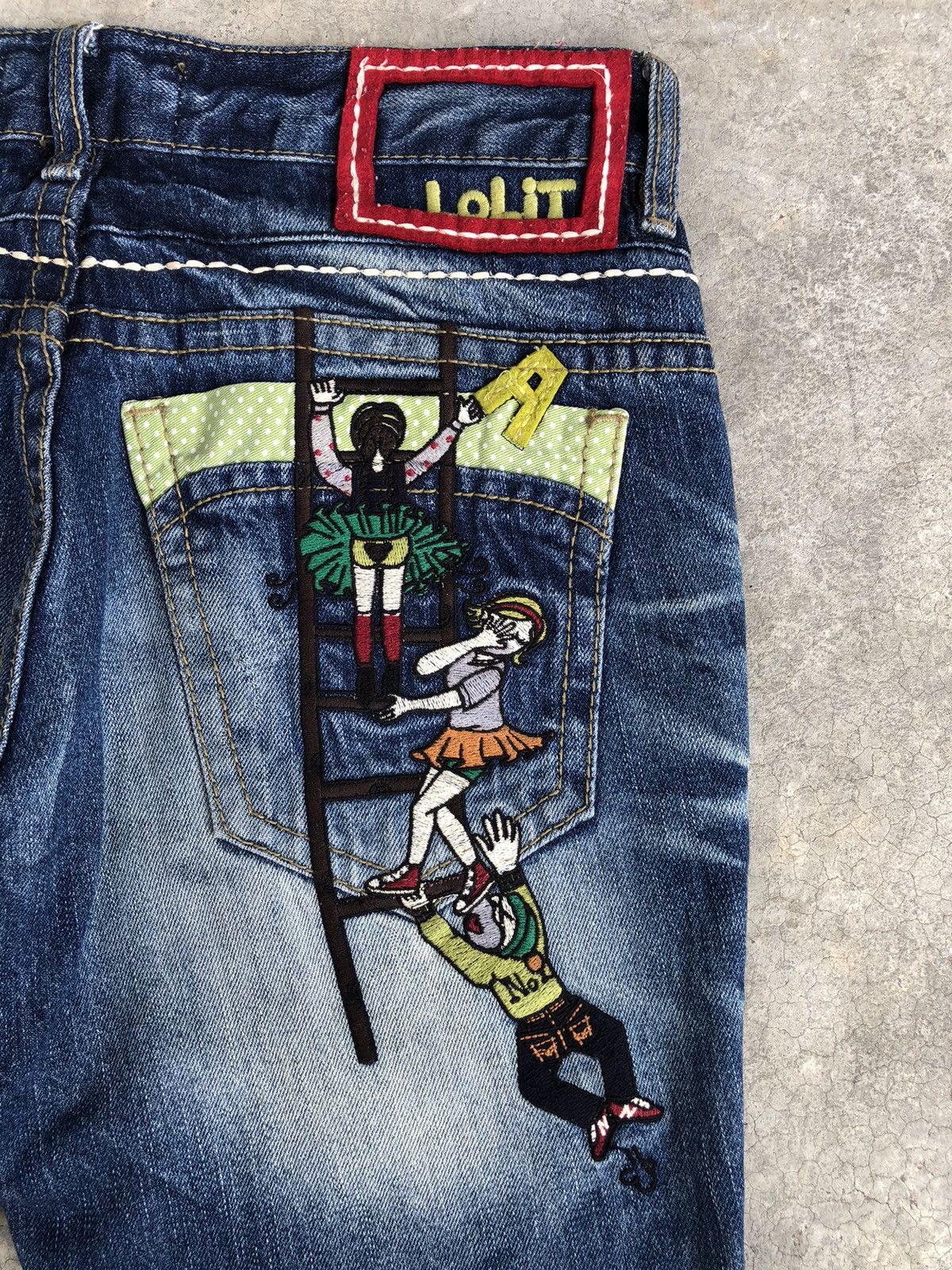 Japanese Brand Yoshitomo Nara Lolita Distressed Jeans Size US 31 - 16 Thumbnail