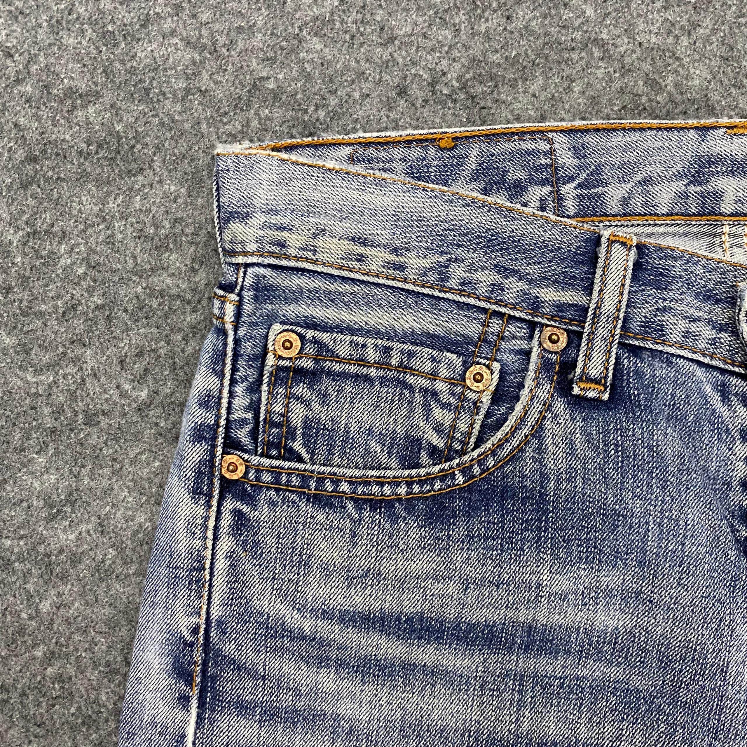 Levi's Vintage Levis 505 Distressed Denim Kurt Cobain Style Size US 31 - 11 Thumbnail