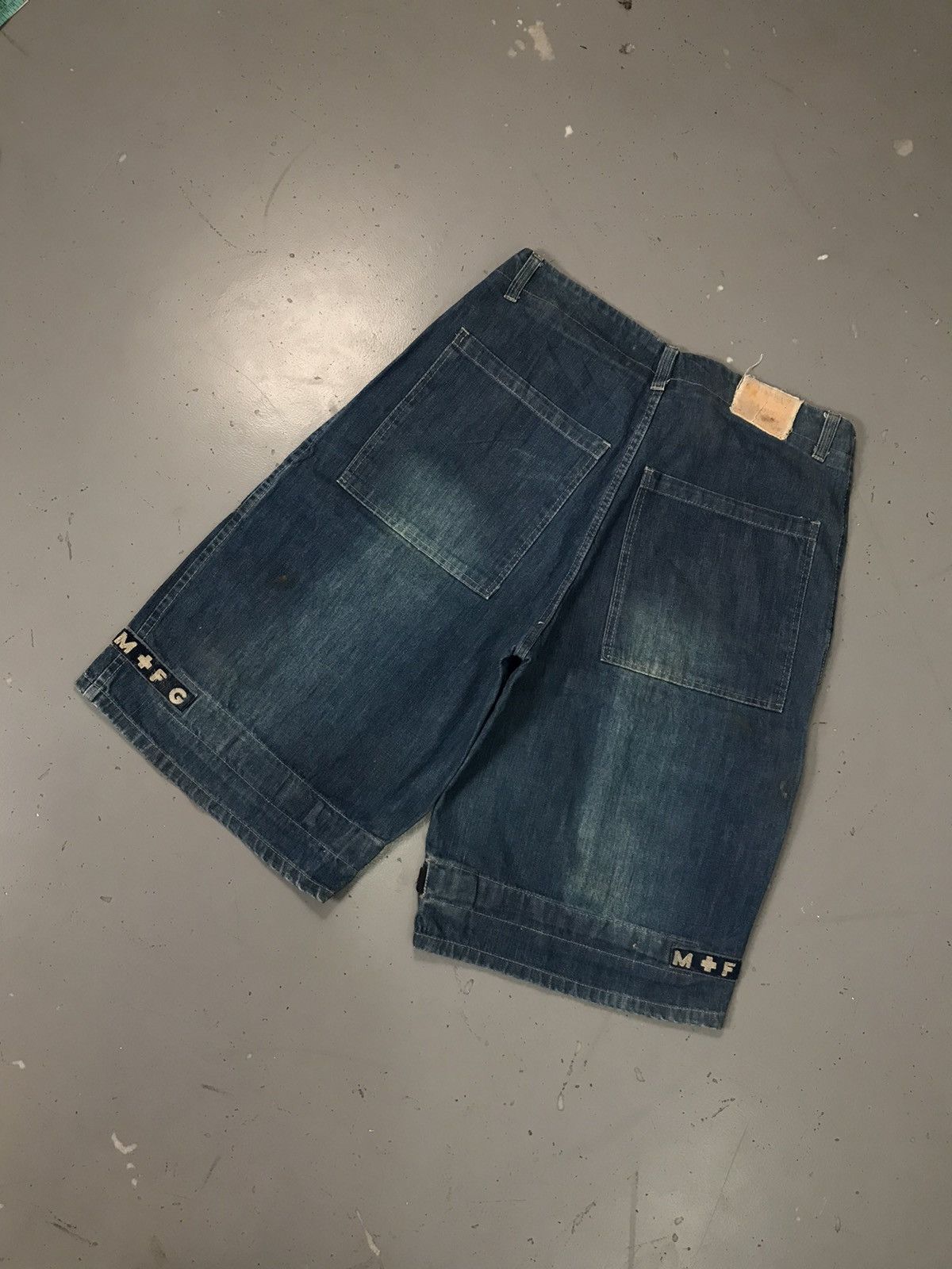 Marithe + Francois Girbaud Vintage marithe & Francois girbaud big pocket denim jort Size US 38 / EU 54 - 11 Thumbnail
