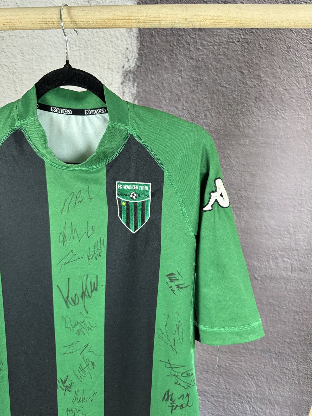 Vintage Nike Wacker Innsbruck 2005/07 #9 Orosz home soccer jersey Size US M / EU 48-50 / 2 - 3 Thumbnail