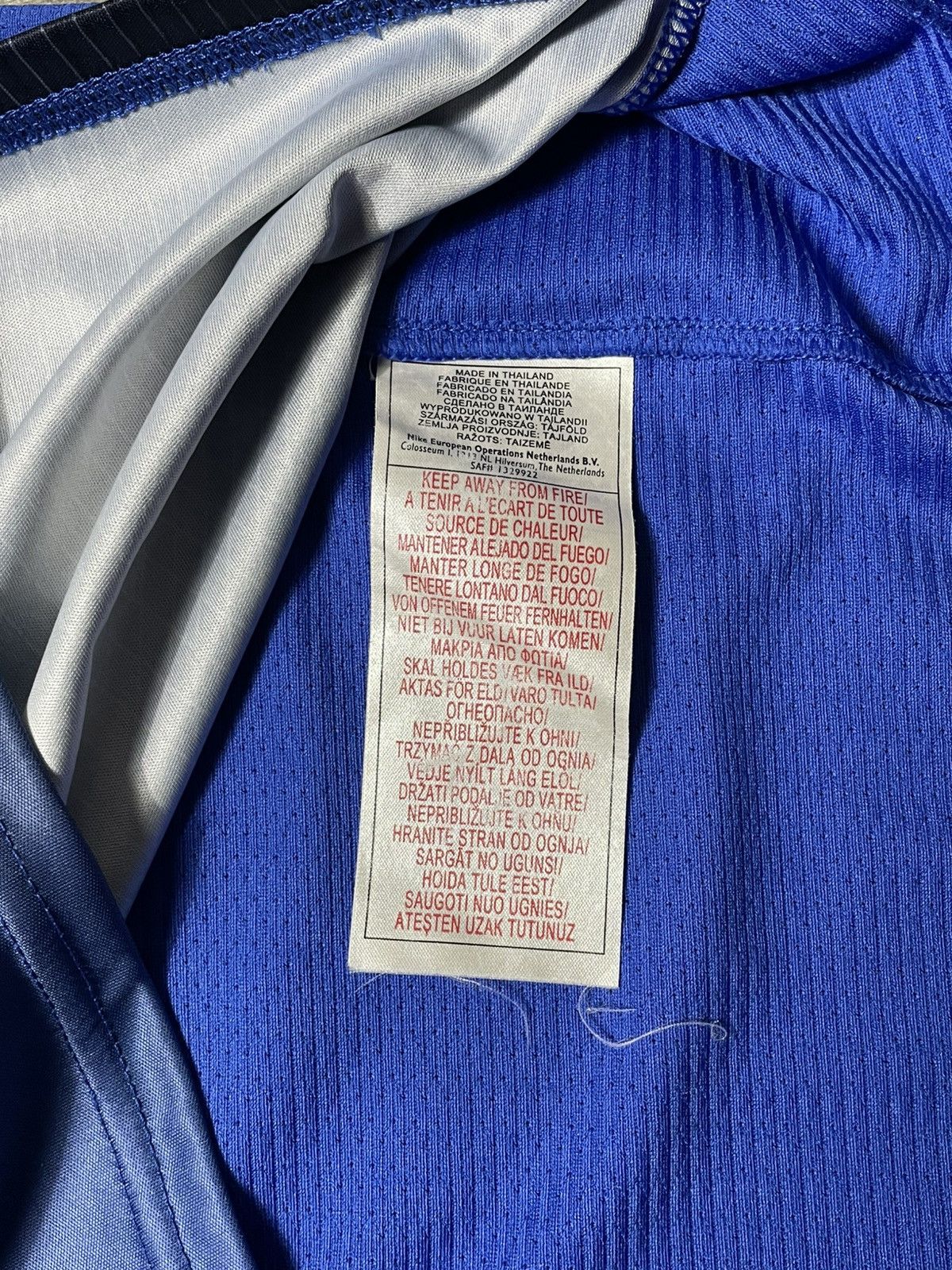 Nike Nike Total 90 Vintage T-Shit Big Logo Swoosh Drill Tn Shox Size US XL / EU 56 / 4 - 7 Thumbnail