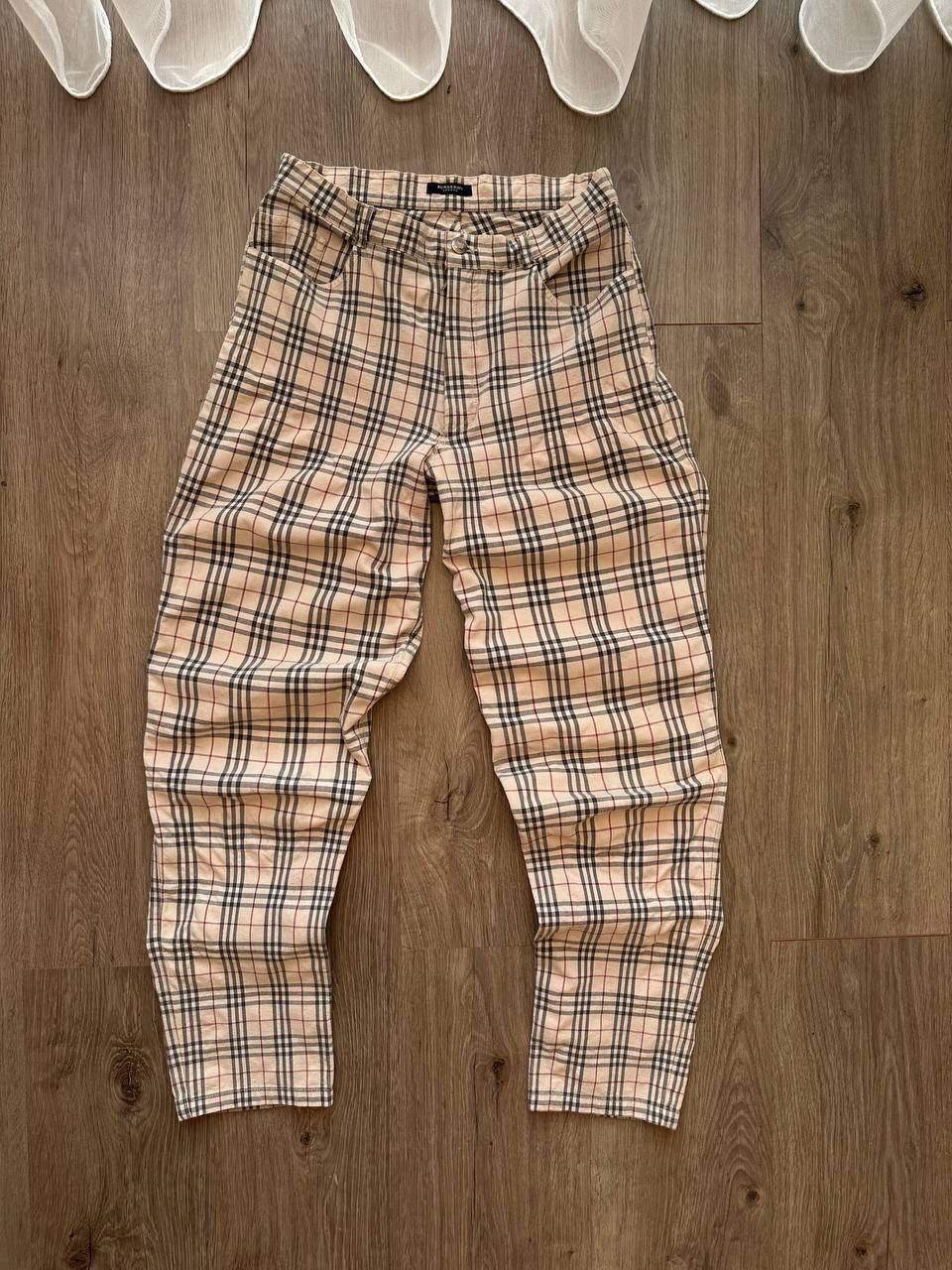 Burberry × Vintage Vintage Burberry Beige Nova Check Pants Size US 31 - 4 Thumbnail