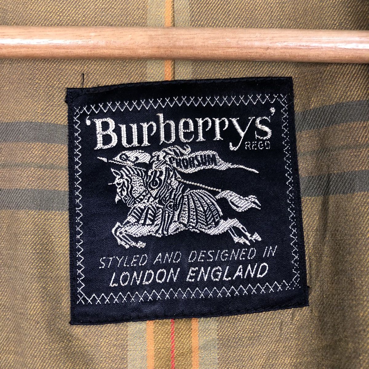 Burberry 📌Vintage Burberrys Long Trench Coats Nova Check Size US M / EU 48-50 / 2 - 17 Thumbnail