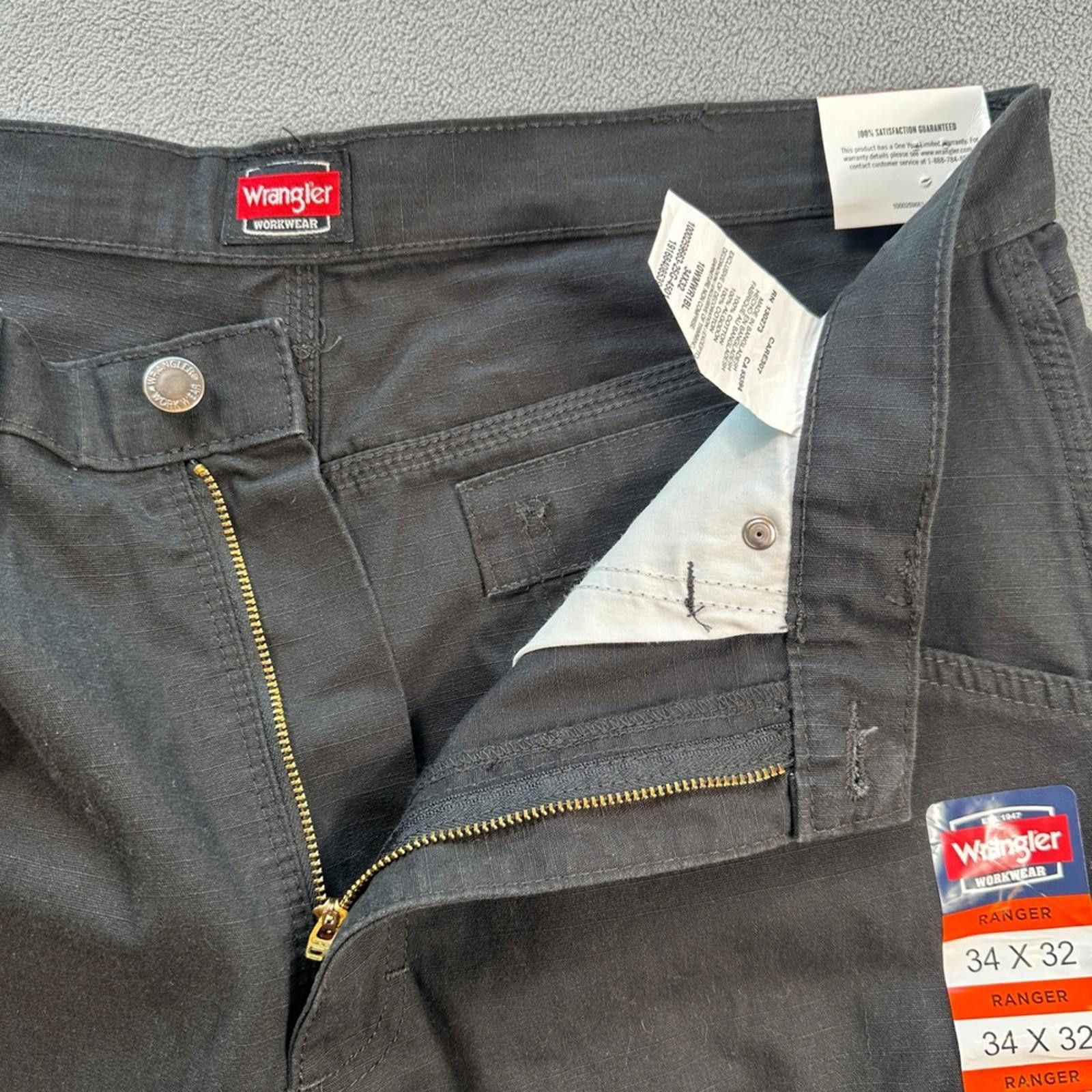 Wrangler Wrangler Workwear Cargo Pants Mens 34x32 Black Ranger Size US 34 / EU 50 - 7 Thumbnail
