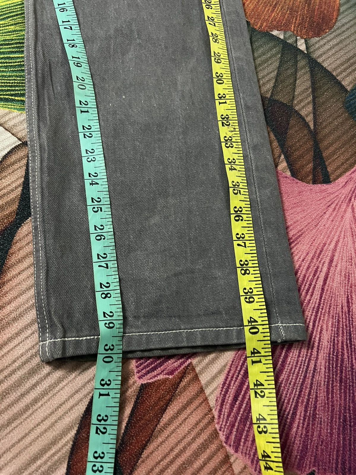 Levi's × Levi's Vintage Clothing VINTAGE LEVIS 501 DISTRESSED JEANS Size US 34 / EU 50 - 10 Thumbnail