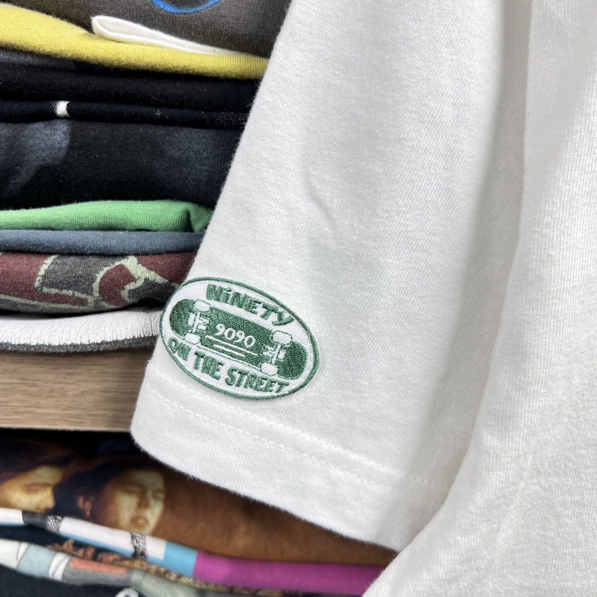 Vintage VTG NINETY SKATE BOARD TEE Size US L / EU 52-54 / 3 - 3 Thumbnail