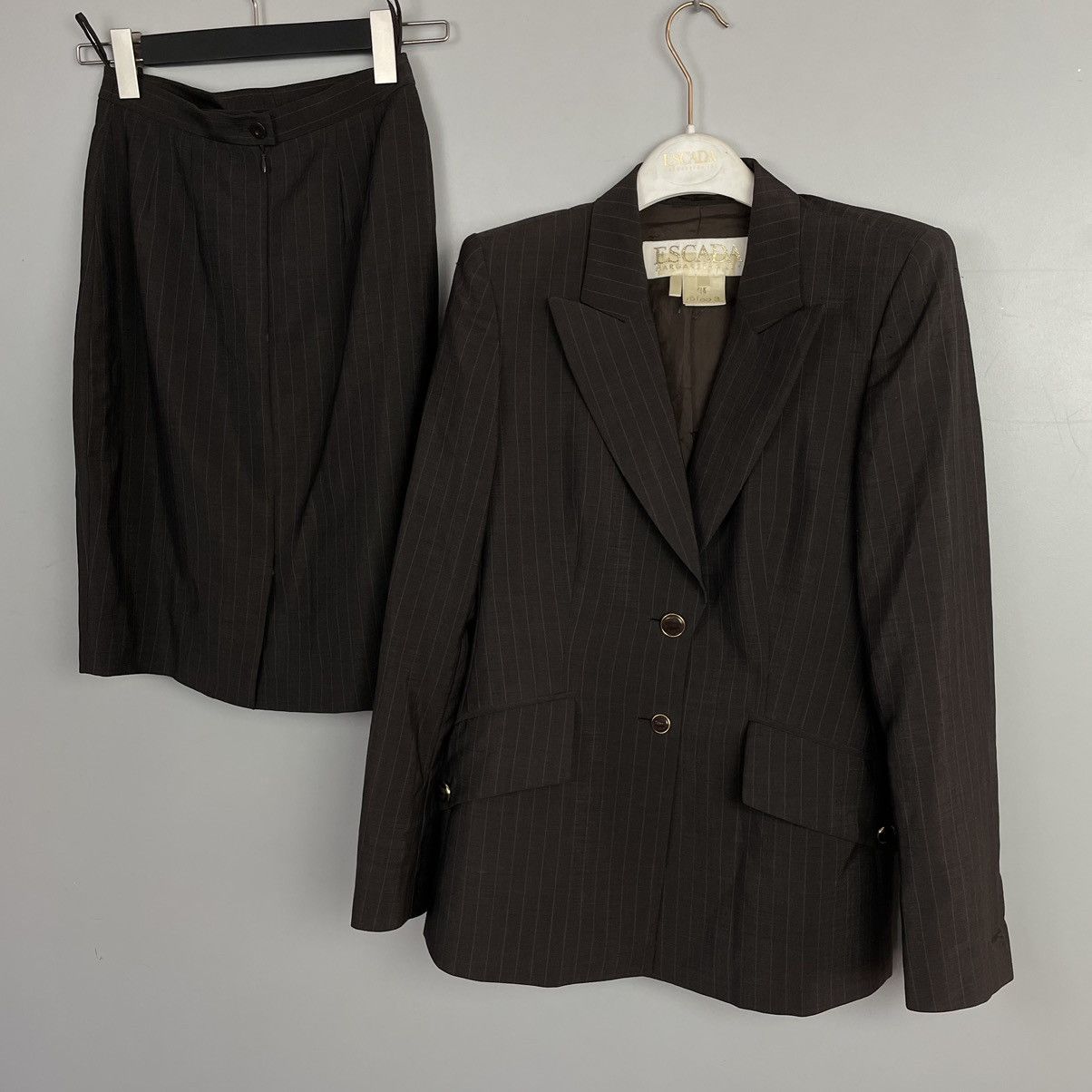 Escada Vintage suit Escada margaretha ley blazer and midi skirt 36 Size XS / US 0-2 / IT 36-38 - 2 Thumbnail
