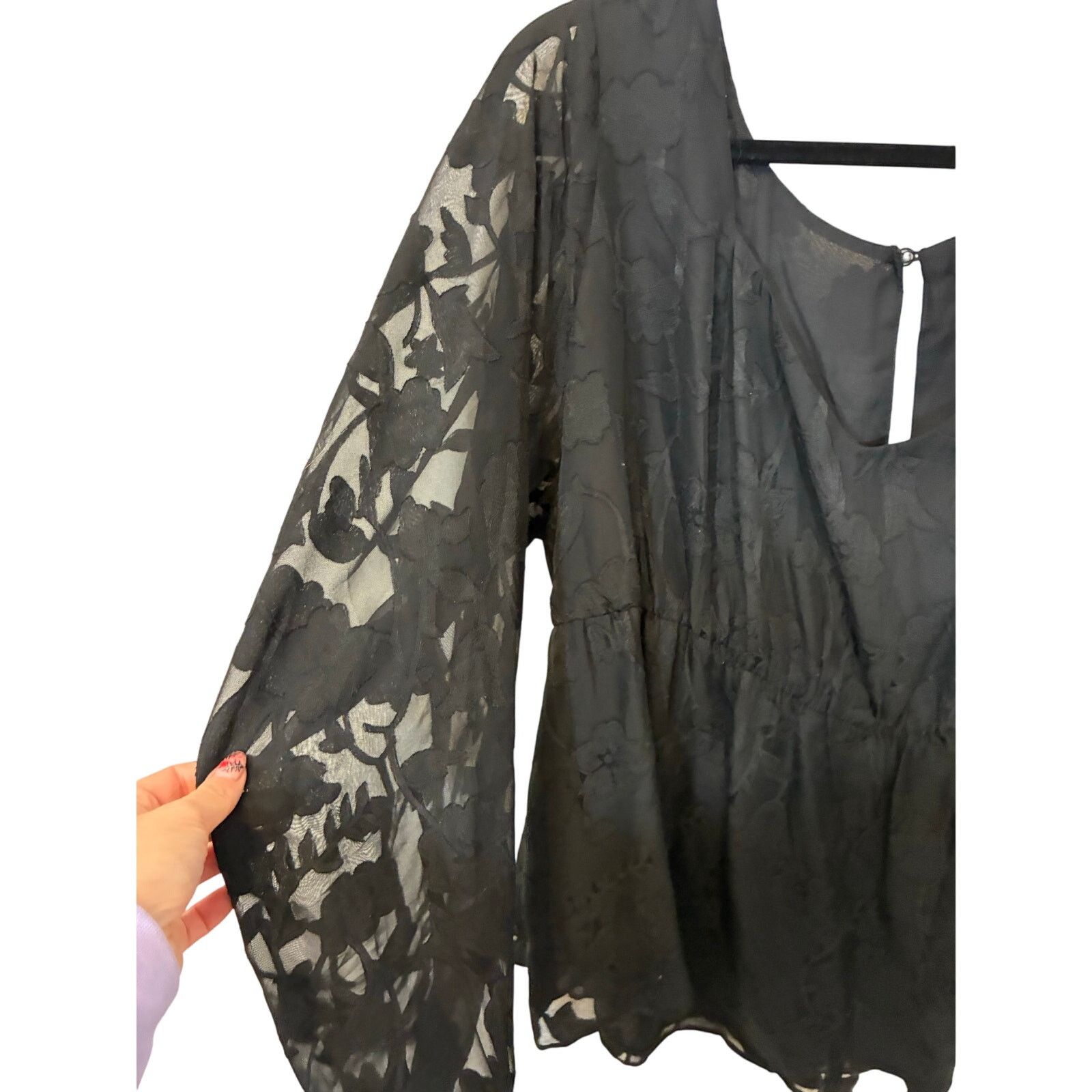 Other Torrid Floral Blouson Sleeve Top SZ 3 / 3X Whimsy Goth Size 3XL / US 20-22 - 5 Thumbnail