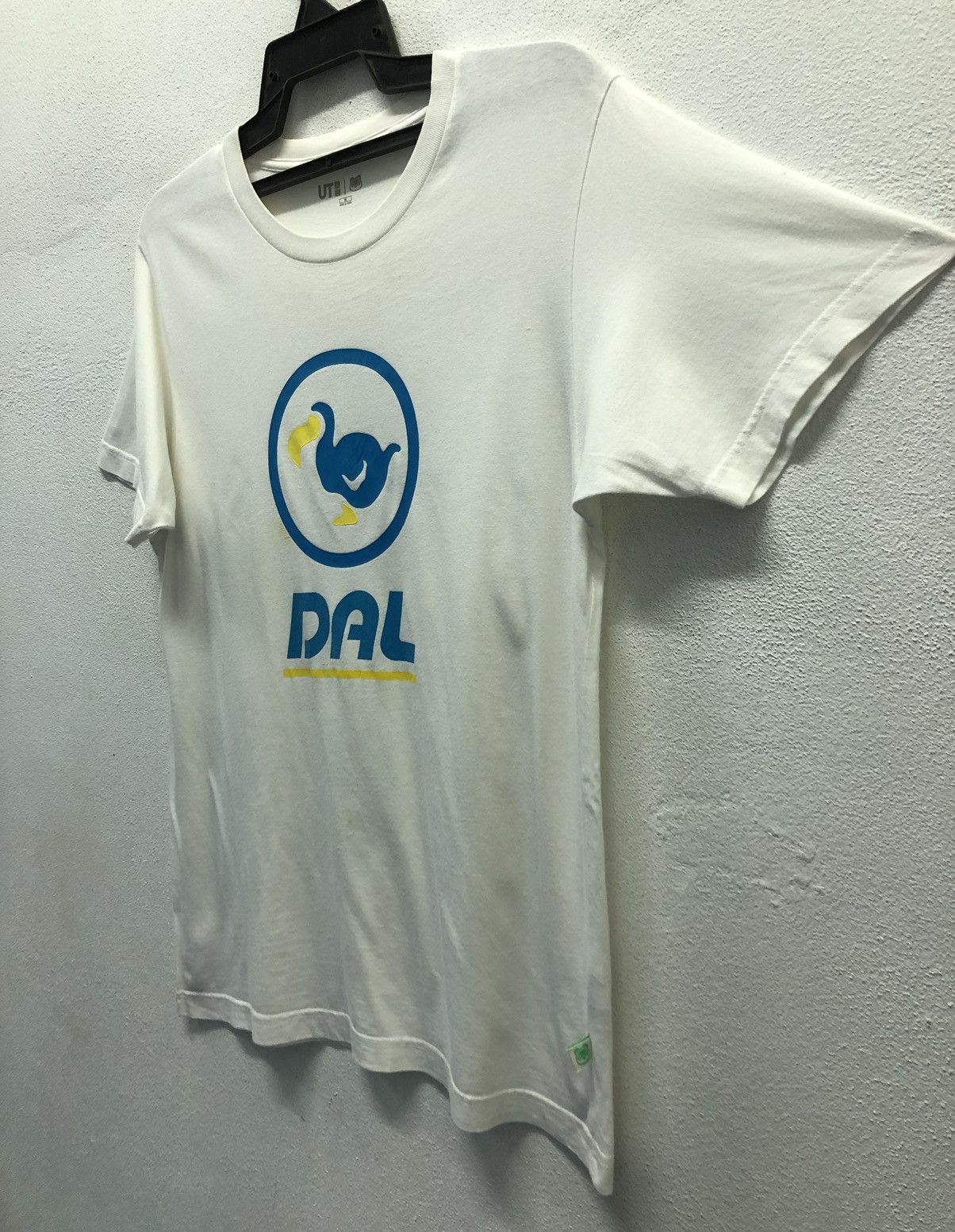 Uniqlo Uniqlo 2020 Nintendo DAL T-Shirt Size US M / EU 48-50 / 2 - 8 Thumbnail