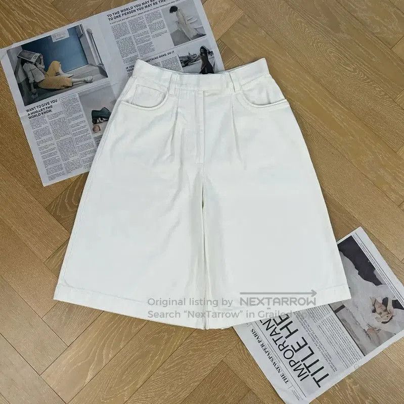 Fendi Fendi Women's White Shorts Size S . Size 23" - 1 Thumbnail