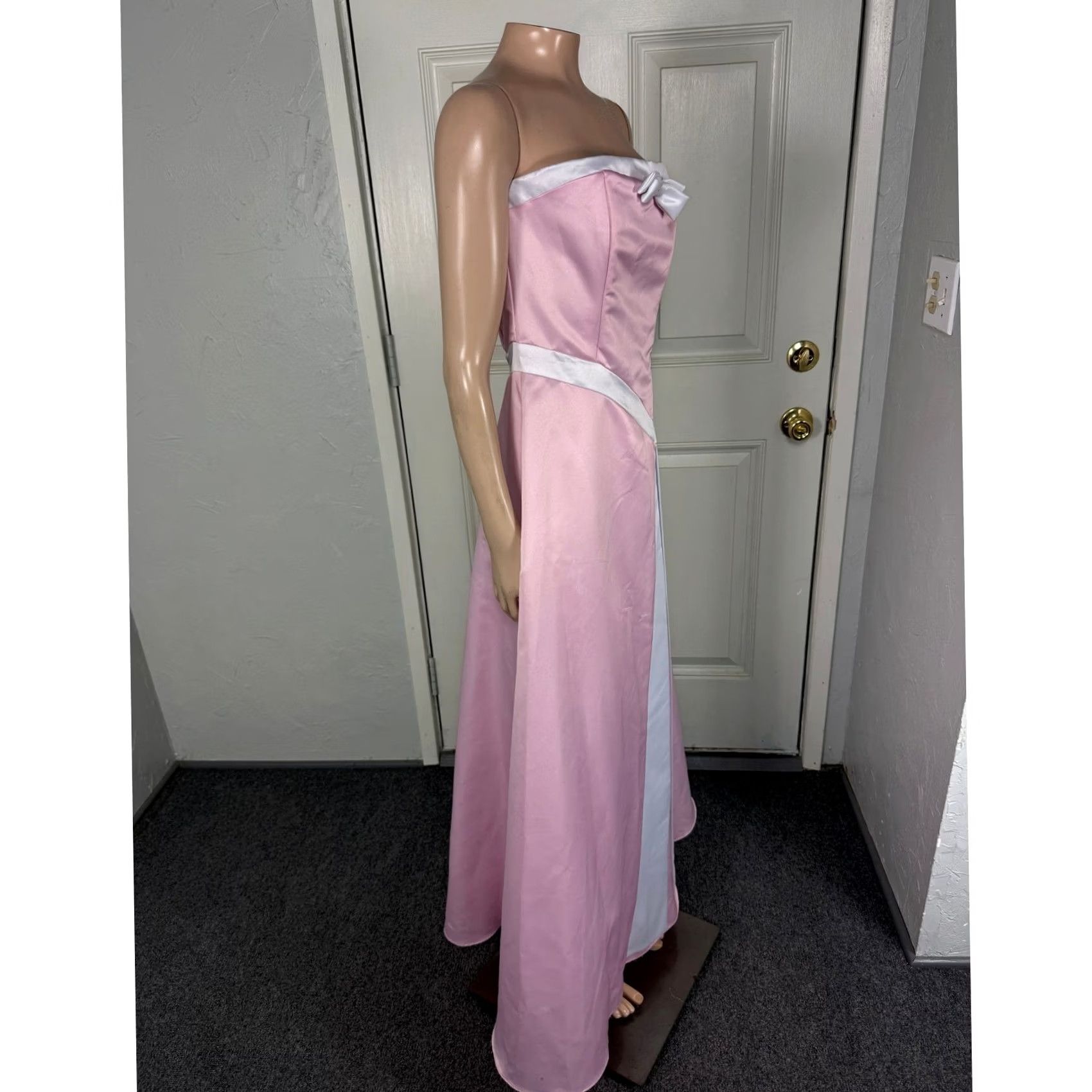Vintage Focus: The title directly addresses core item ("Vintage Let'S Fashion Y2K Ball Gown Prom Satin Formal") Size S / US 4 / IT 40 - 5 Thumbnail