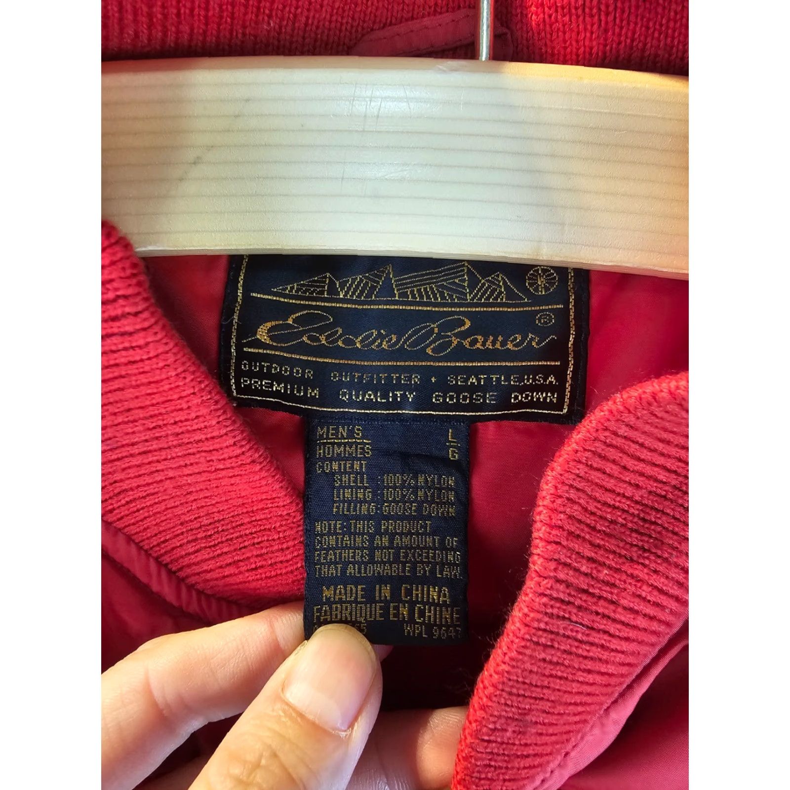 Eddie Bauer VINTAGE Eddie Bauer RED DOWN VEST SZ LARGE Vest Men Red Down Vest 90s Eddie Bauer Mens Size US L / EU 52-54 / 3 - 3 Thumbnail