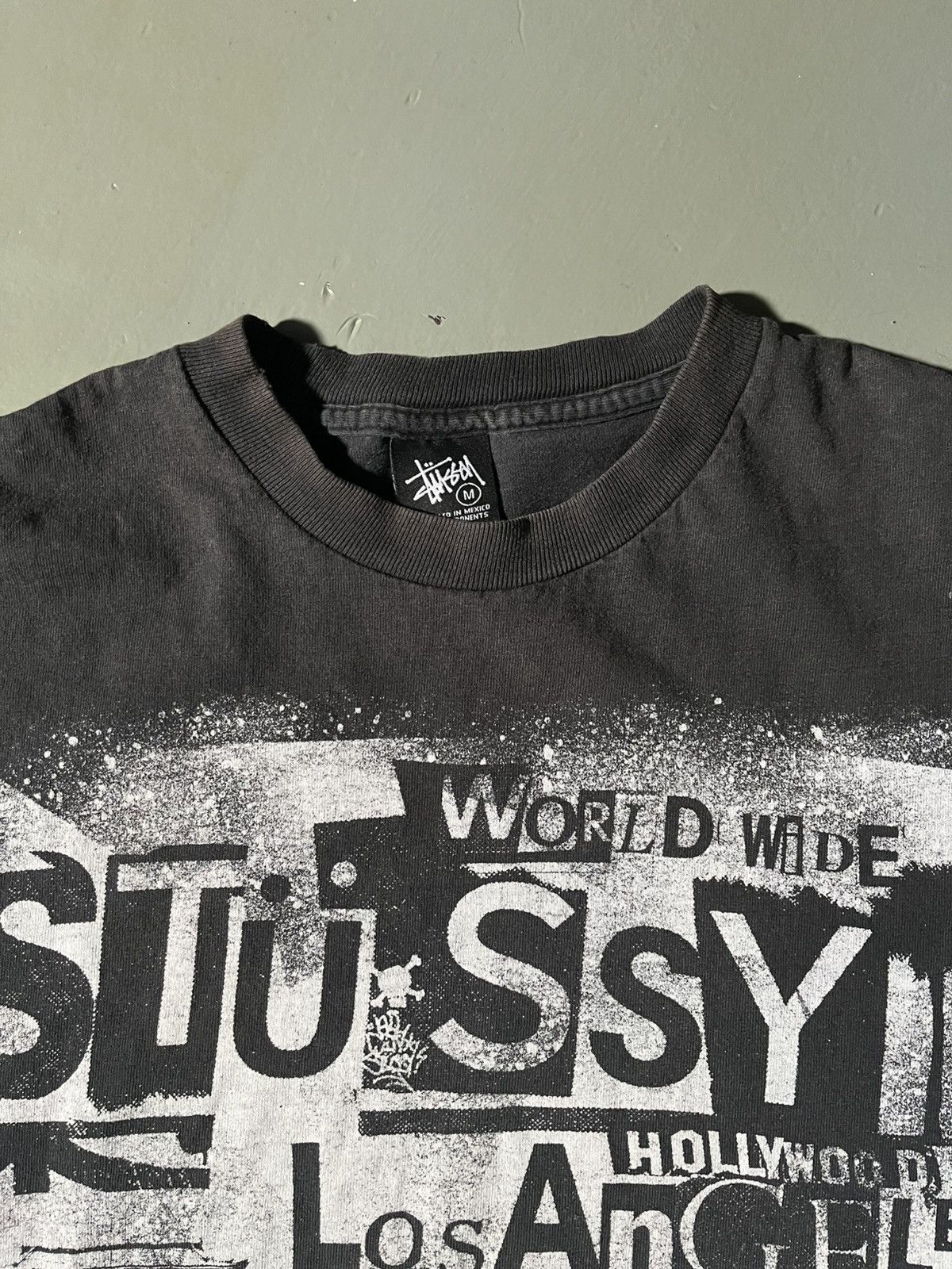 Other Stüssy World Wide city collage T-shirt from the mid-2000s. Size US M / EU 48-50 / 2 - 2 Thumbnail