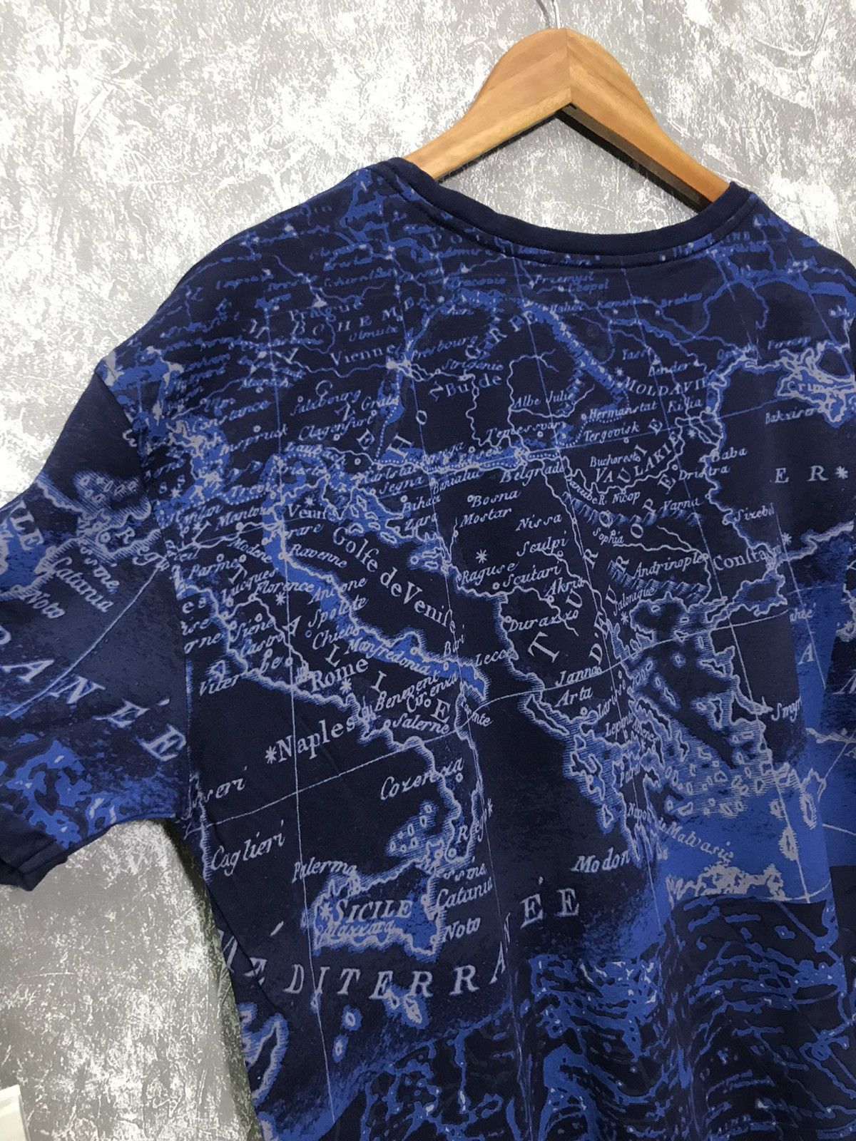 Affliction × Ed Hardy × Southpole Affliction Map Y2K Graphic Tee Size US XL / EU 56 / 4 - 6 Thumbnail