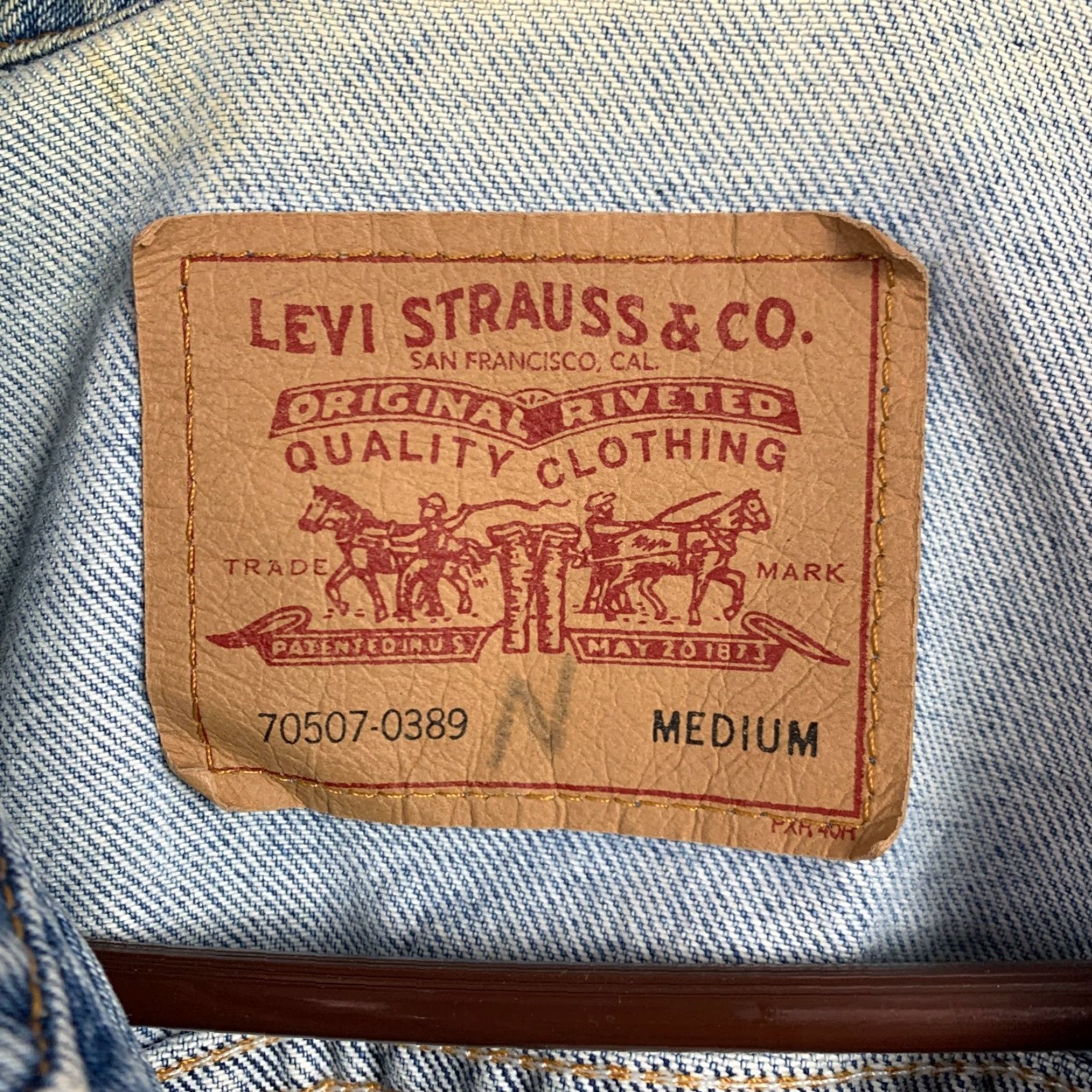 Levi's VINTAGE Levi's 527 Trucker Jacket Mens M 1990s Blue Denim Rockabilly USA Size US M / EU 48-50 / 2 - 3 Thumbnail