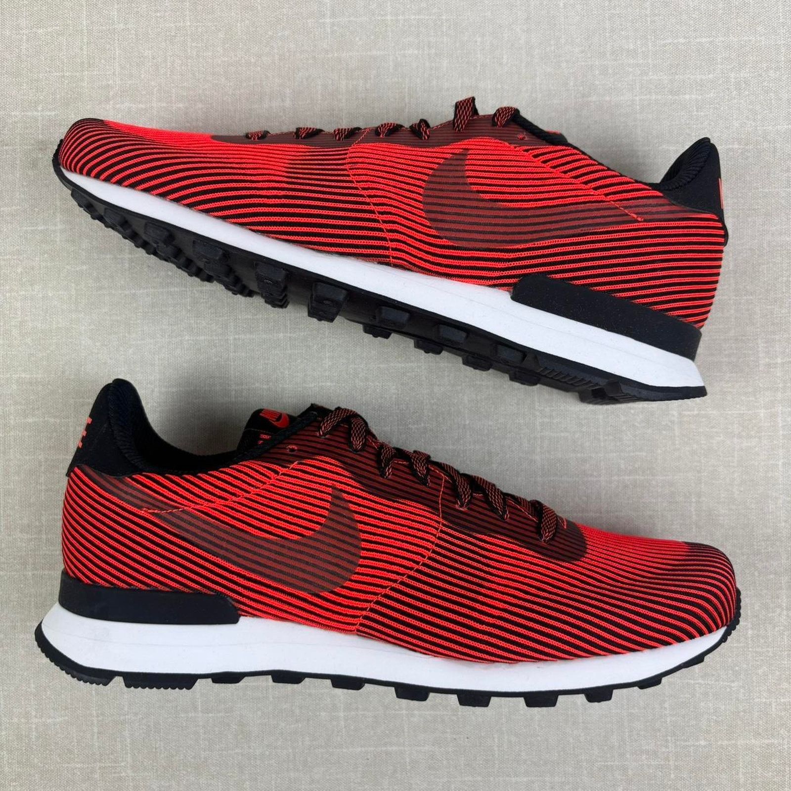 Nike 🖤 2015 Nike Internationalist KJCRD “Black Crimson” 10M Size US 10 / EU 43 - 2 Thumbnail