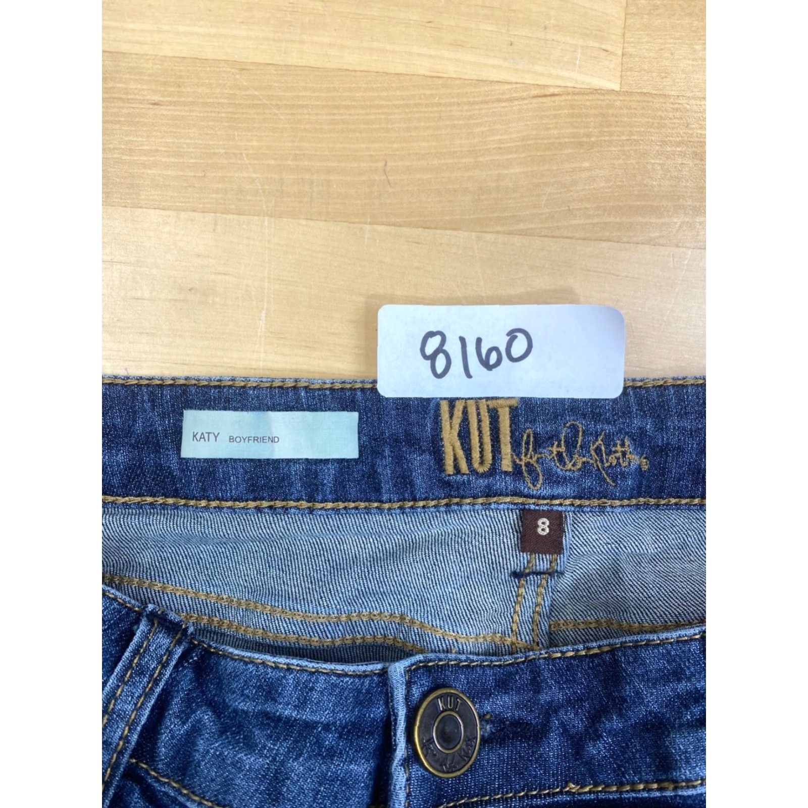 Vintage KUT from the Kloth Katy Boyfriend Jeans Womens 8 Blue Stretch Denim Casual Mid Rise 29 Inseam Jeans Womens Size 30" / US 8 / IT 44 - 4 Thumbnail